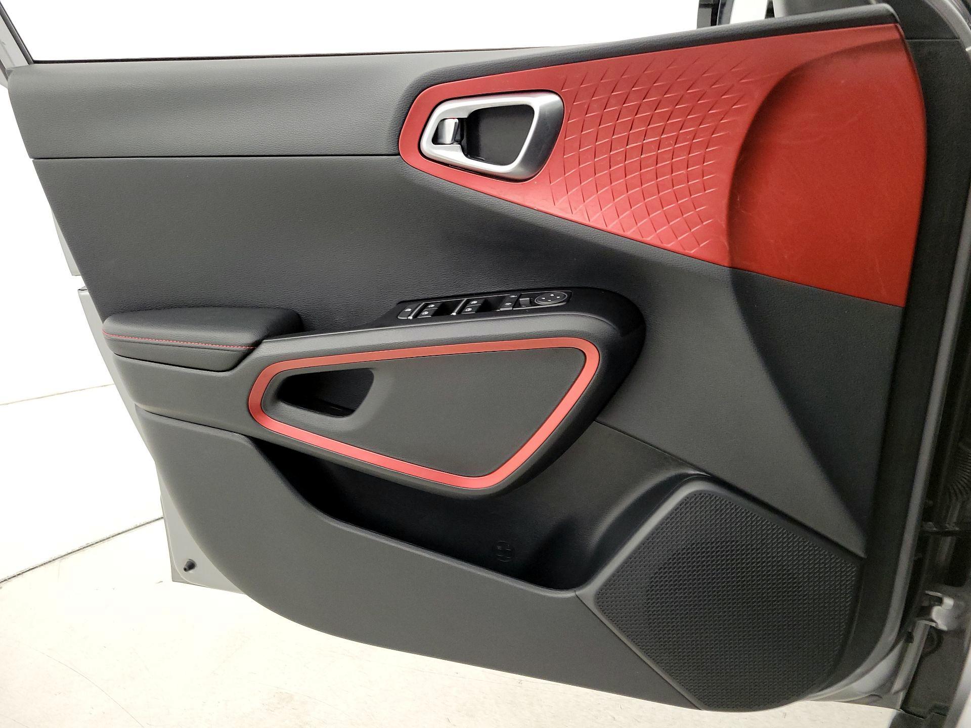 Thumbnail: 2023 Kia Soul - 12