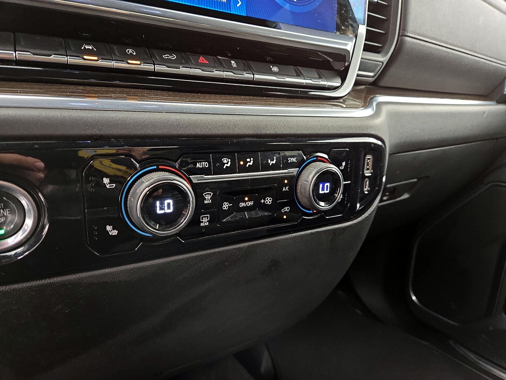 Thumbnail: 2022 Chevrolet Silverado 1500 - 17