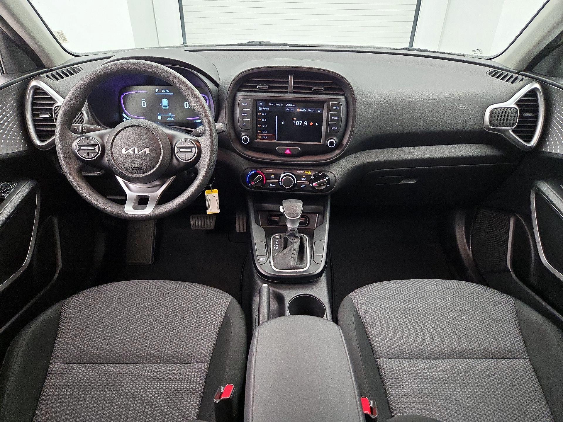 Thumbnail: 2023 Kia Soul - 9