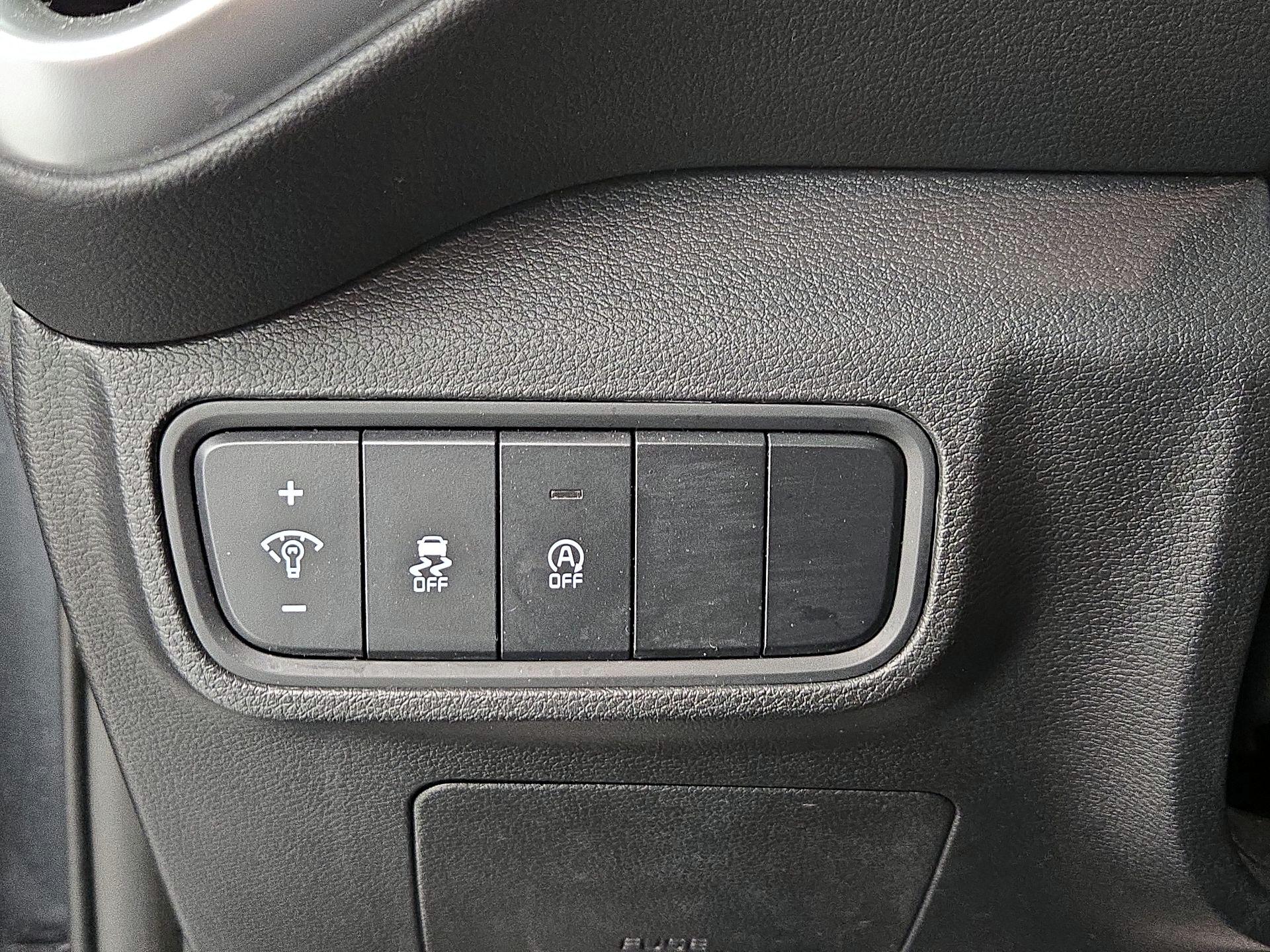 Thumbnail: 2023 Kia Soul - 13