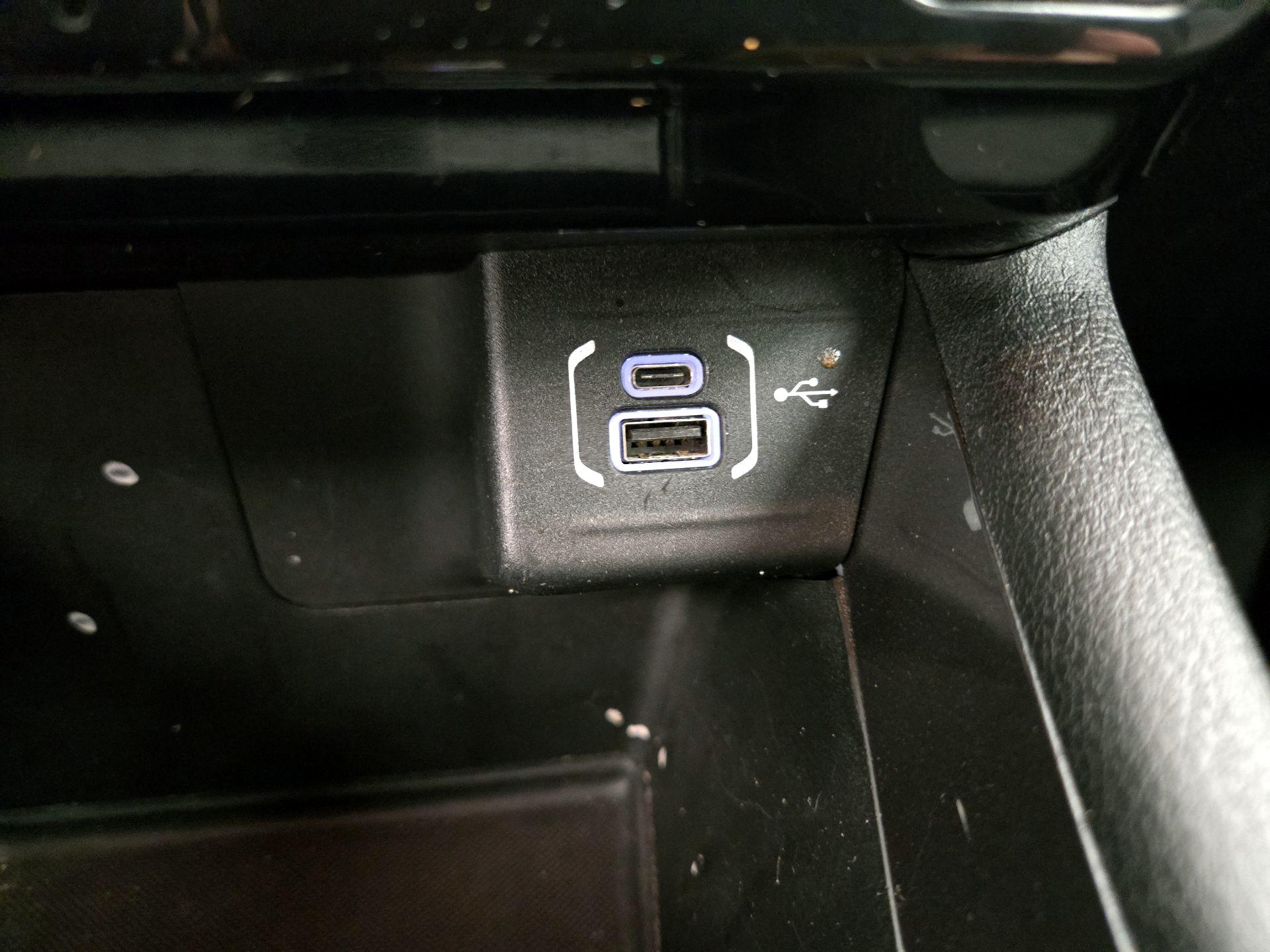 Thumbnail: 2022 Jeep Compass - 18