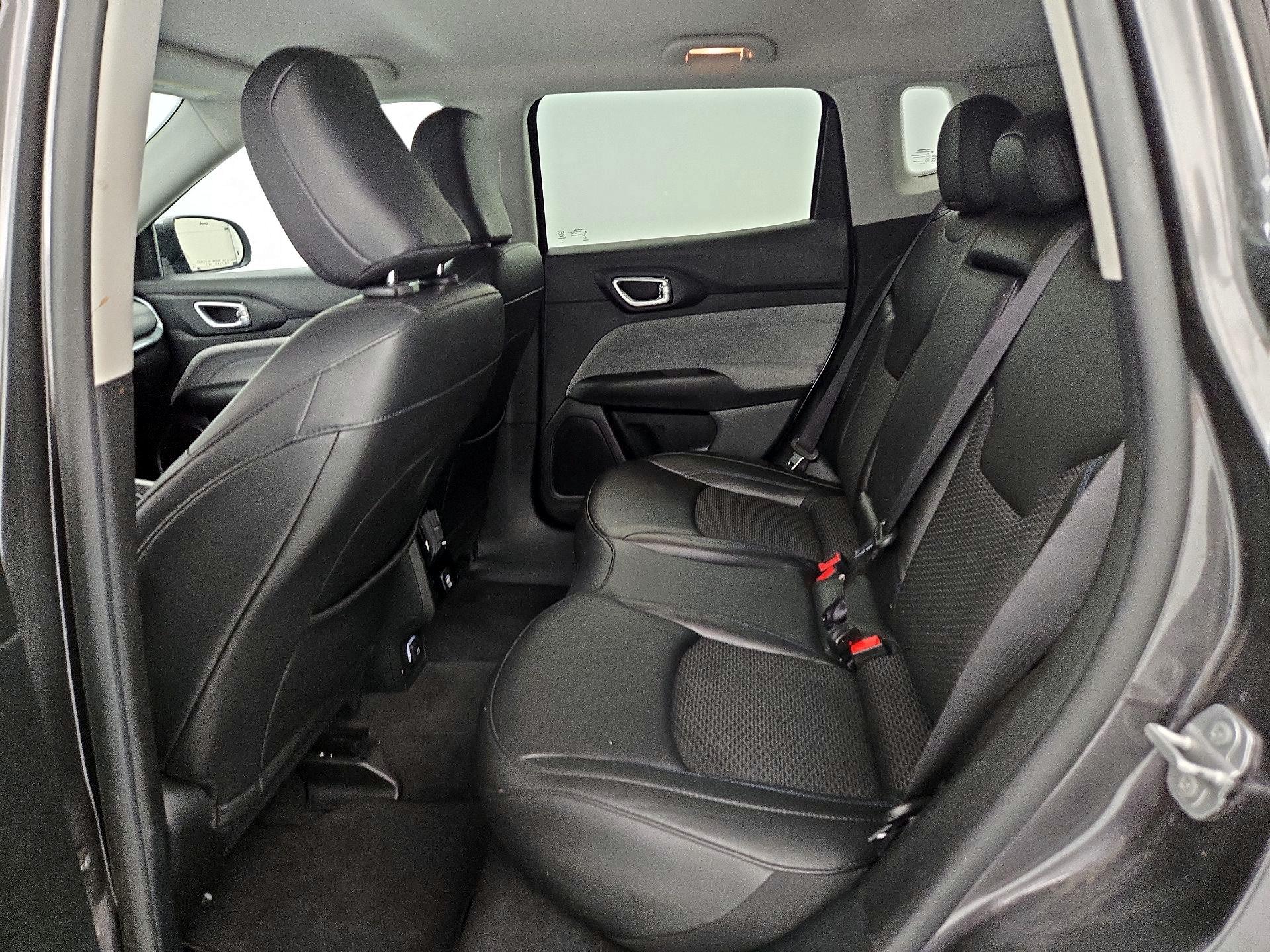 Thumbnail: 2022 Jeep Compass - 19