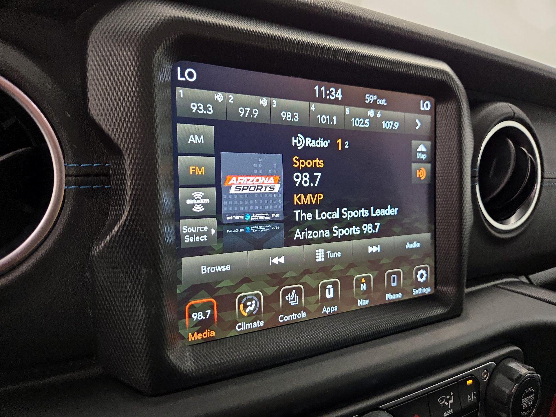 Thumbnail: 2022 Jeep Wrangler - 16