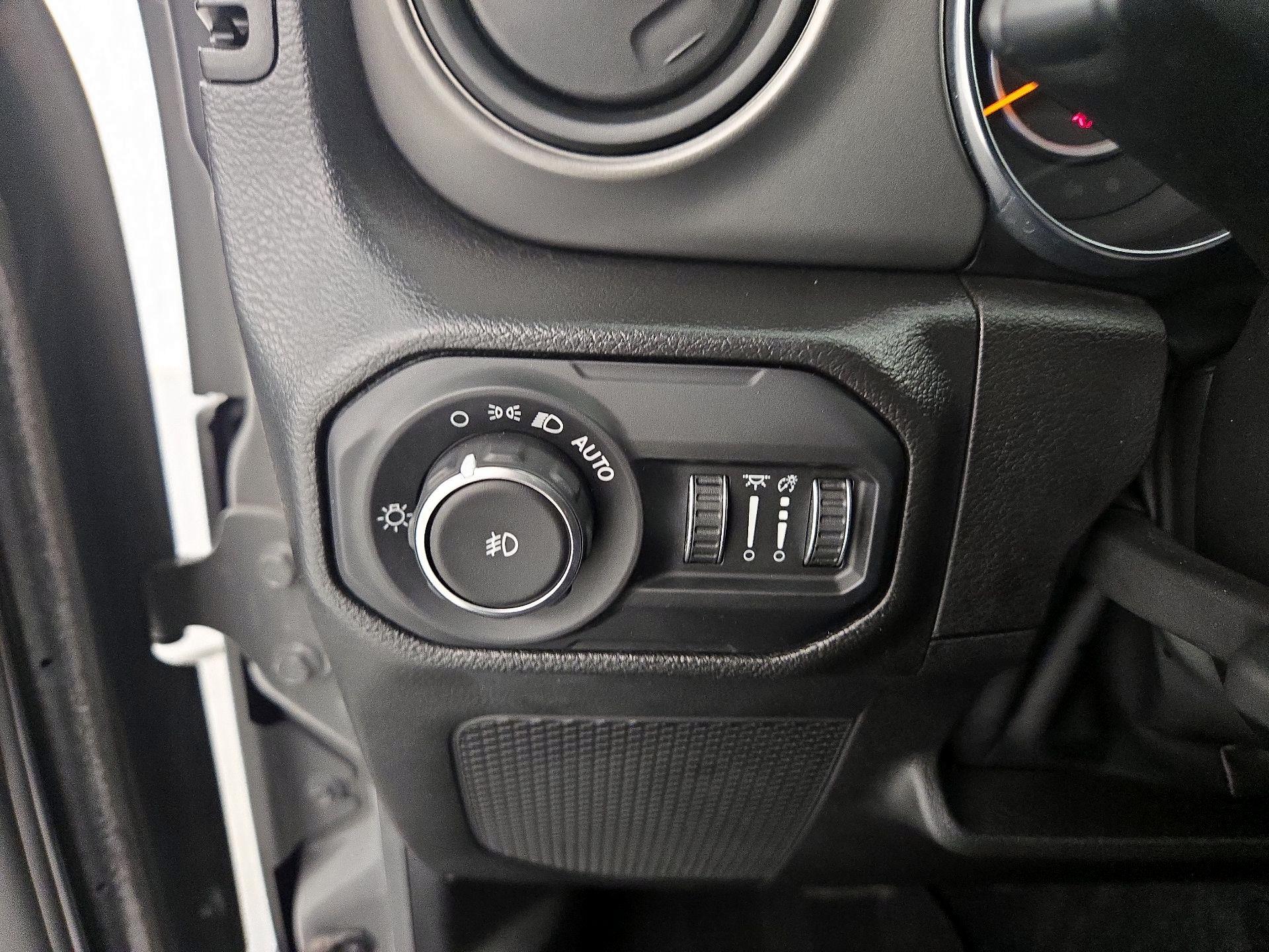 Thumbnail: 2022 Jeep Wrangler - 13