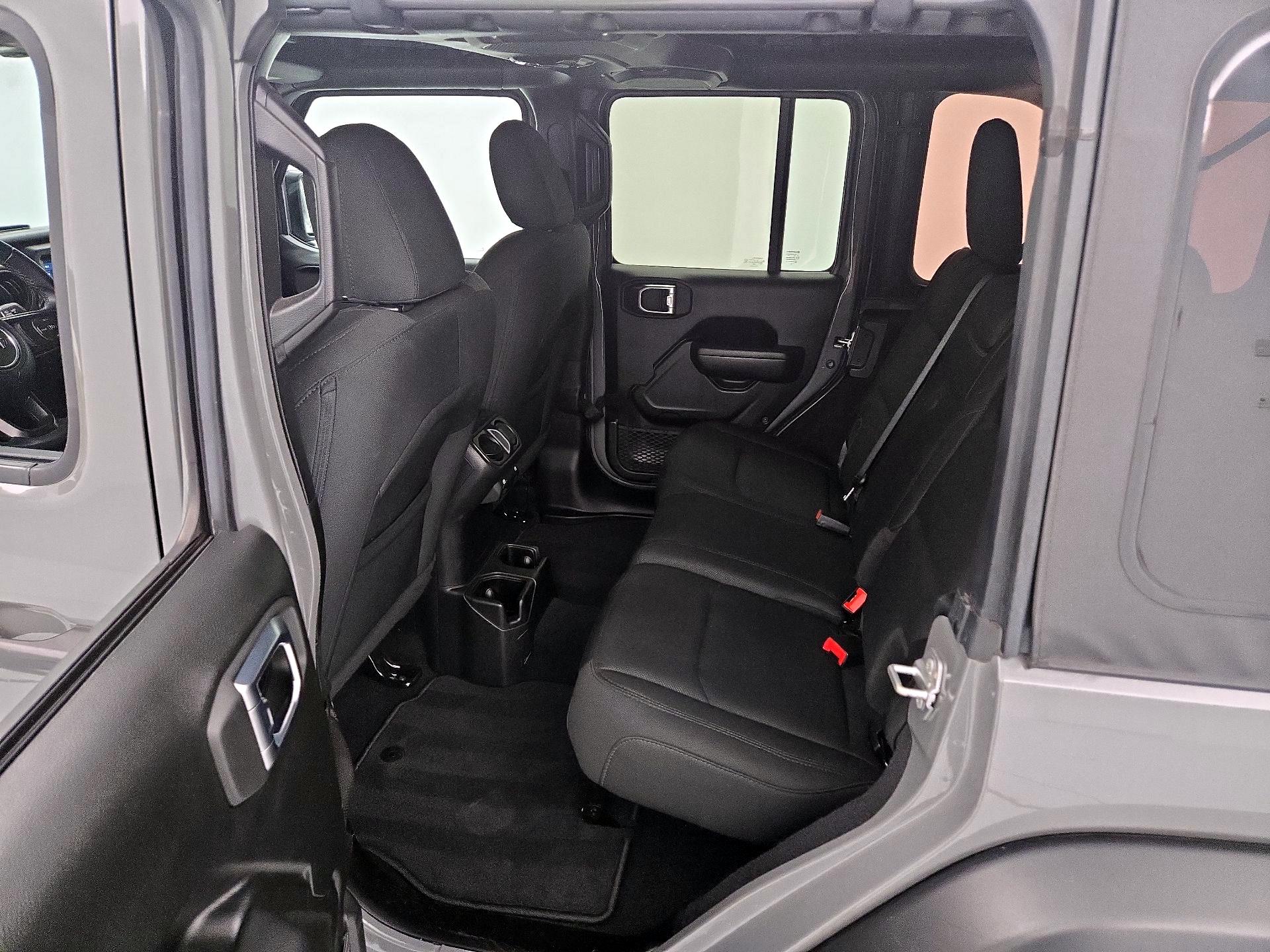 Thumbnail: 2022 Jeep Wrangler - 19