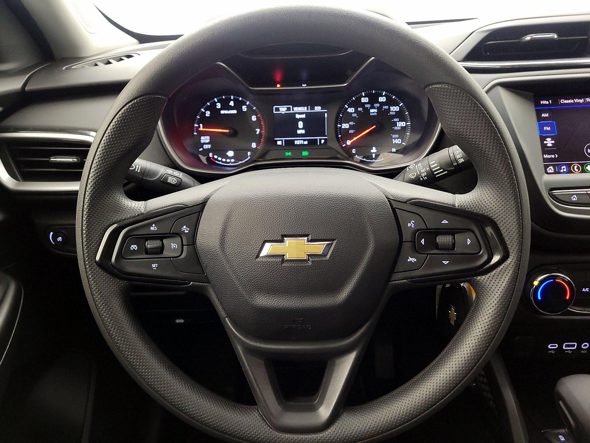 Thumbnail: 2023 Chevrolet TrailBlazer - 10