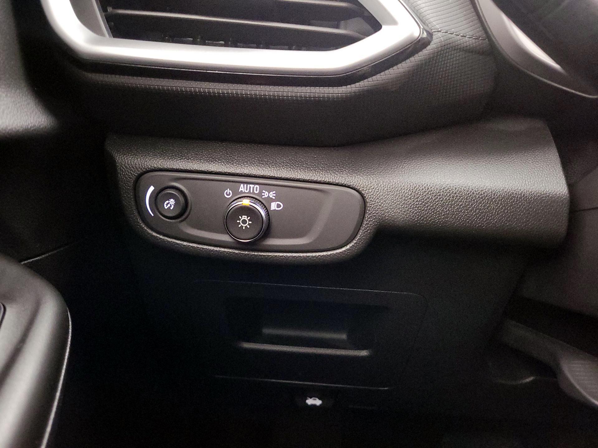 Thumbnail: 2023 Chevrolet TrailBlazer - 13