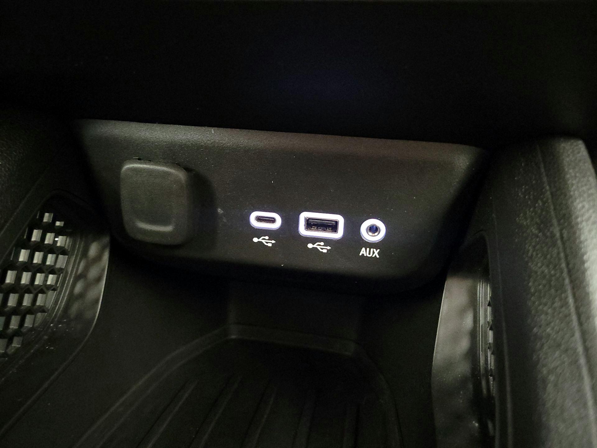 Thumbnail: 2023 Chevrolet TrailBlazer - 18