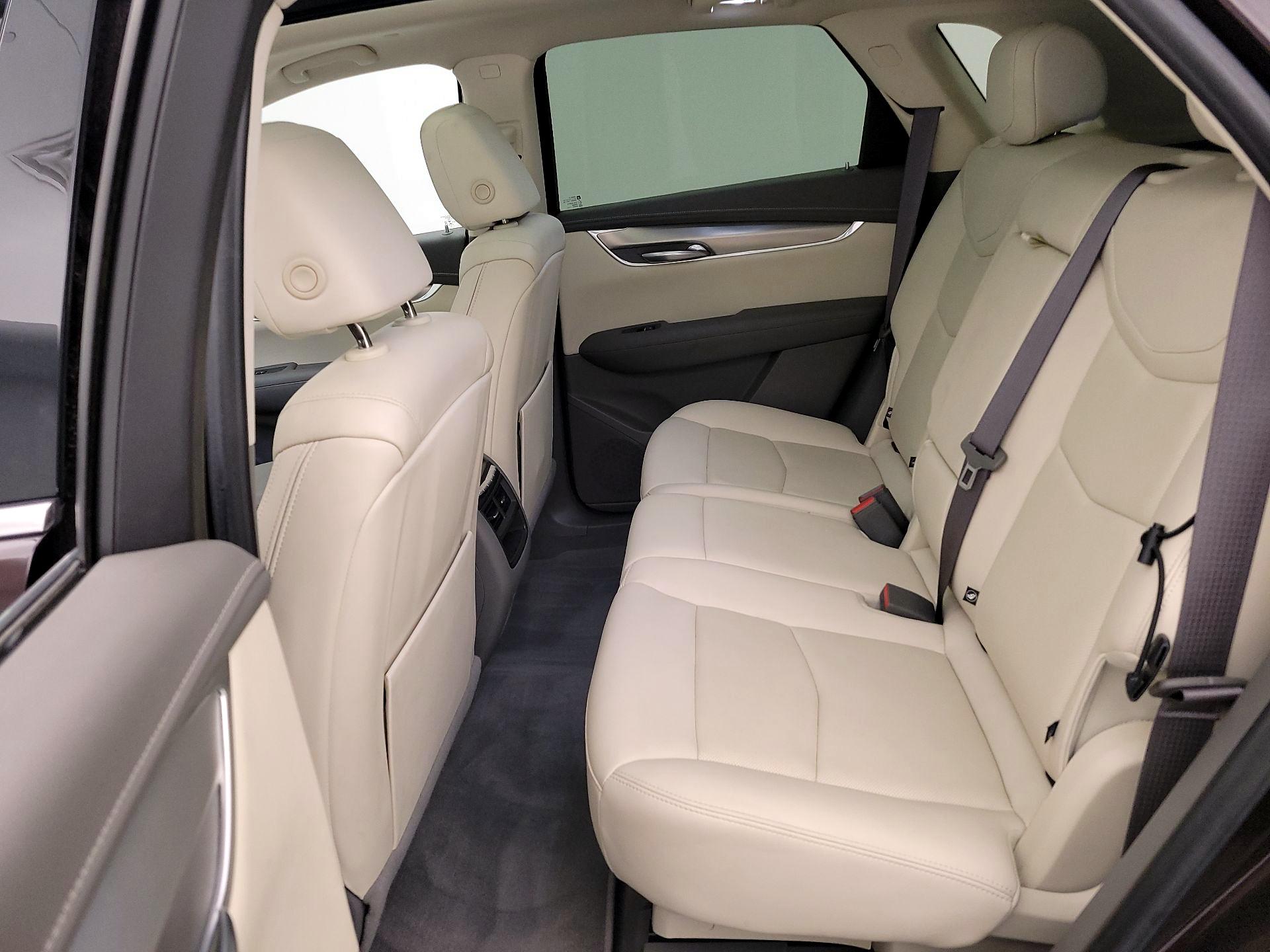 Thumbnail: 2021 Cadillac XT5 - 19