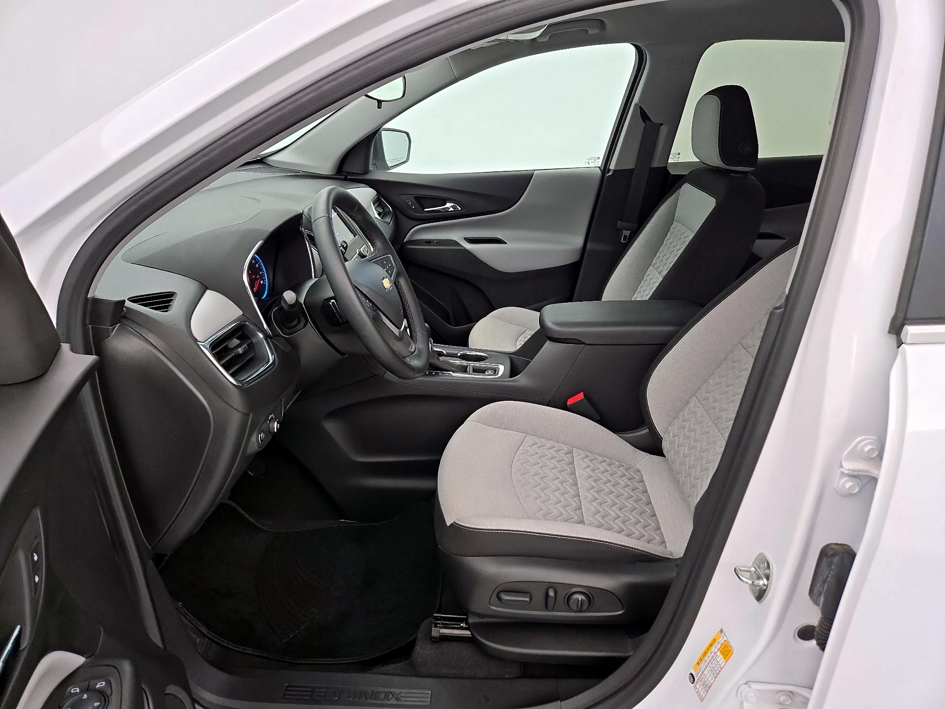 Thumbnail: 2023 Chevrolet Equinox - 11