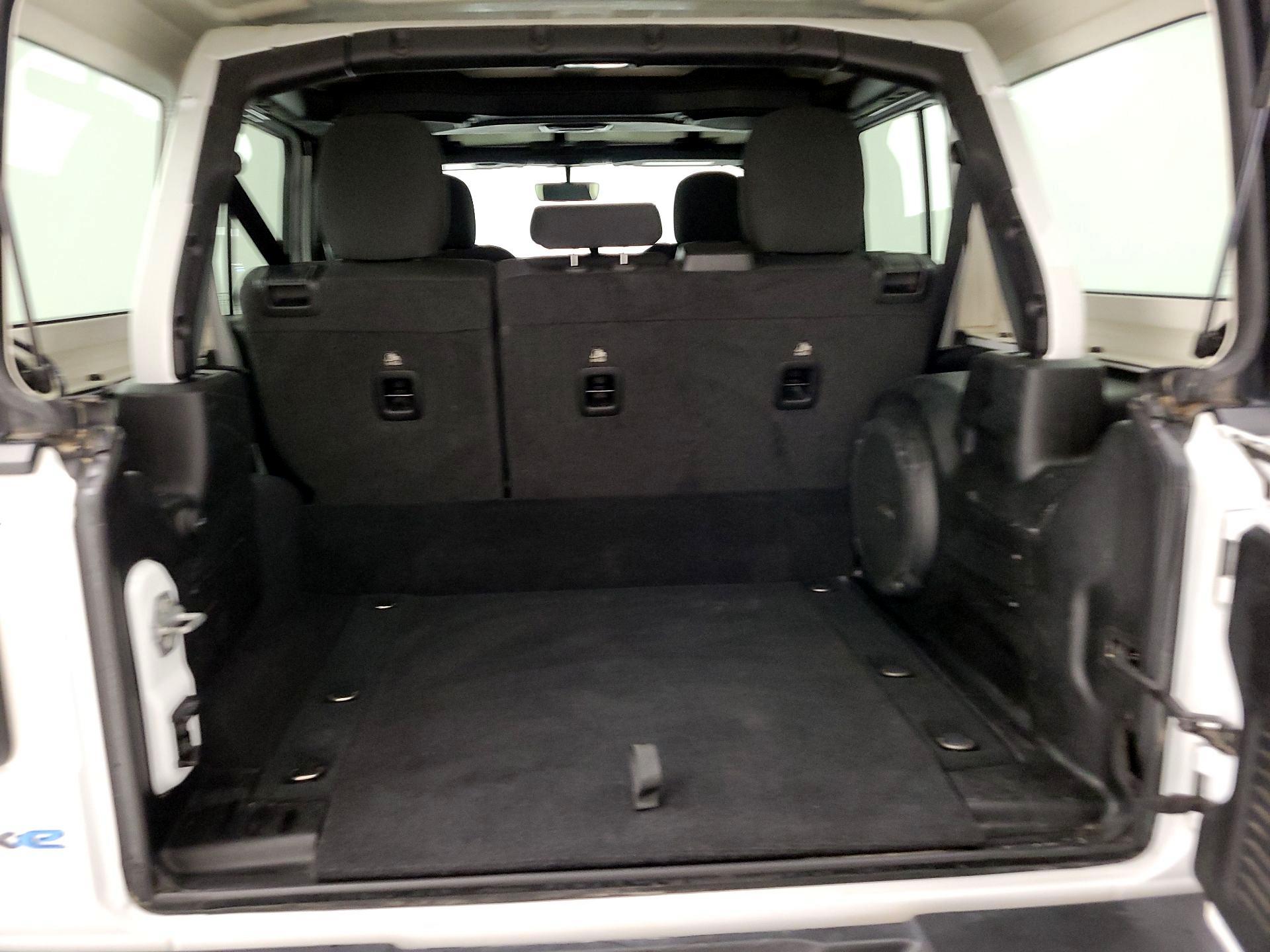 Thumbnail: 2023 Jeep Wrangler - 20