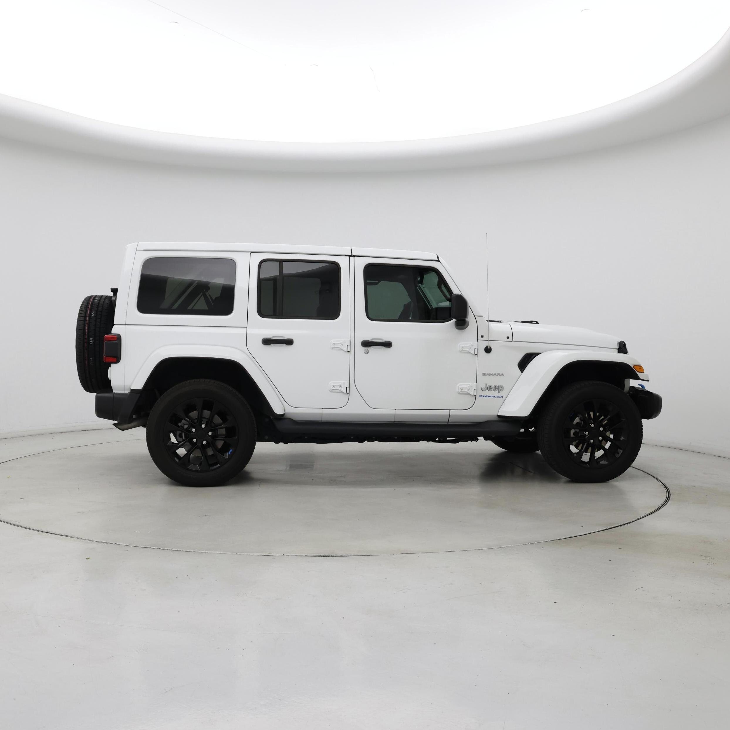 Thumbnail: 2023 Jeep Wrangler - 7