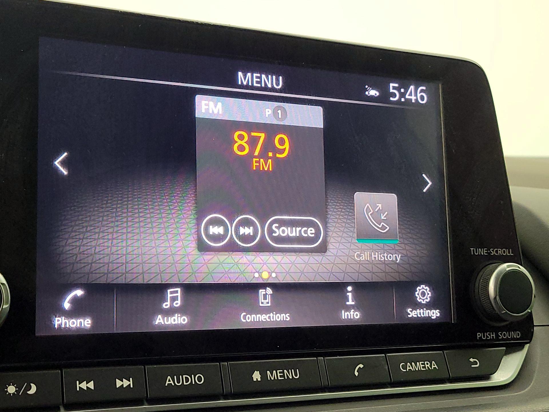 Thumbnail: 2022 Nissan Rogue - 15