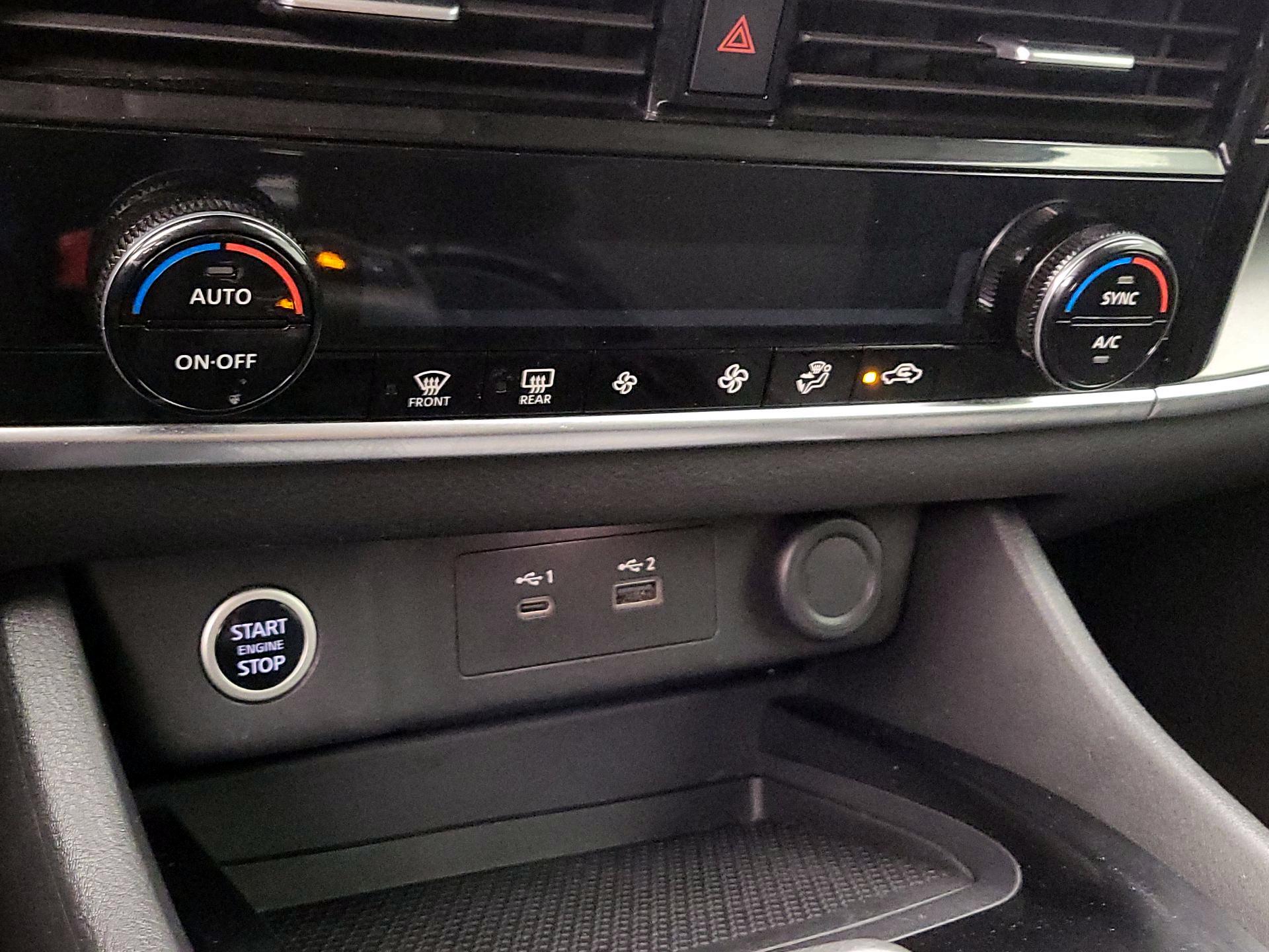 Thumbnail: 2022 Nissan Rogue - 16