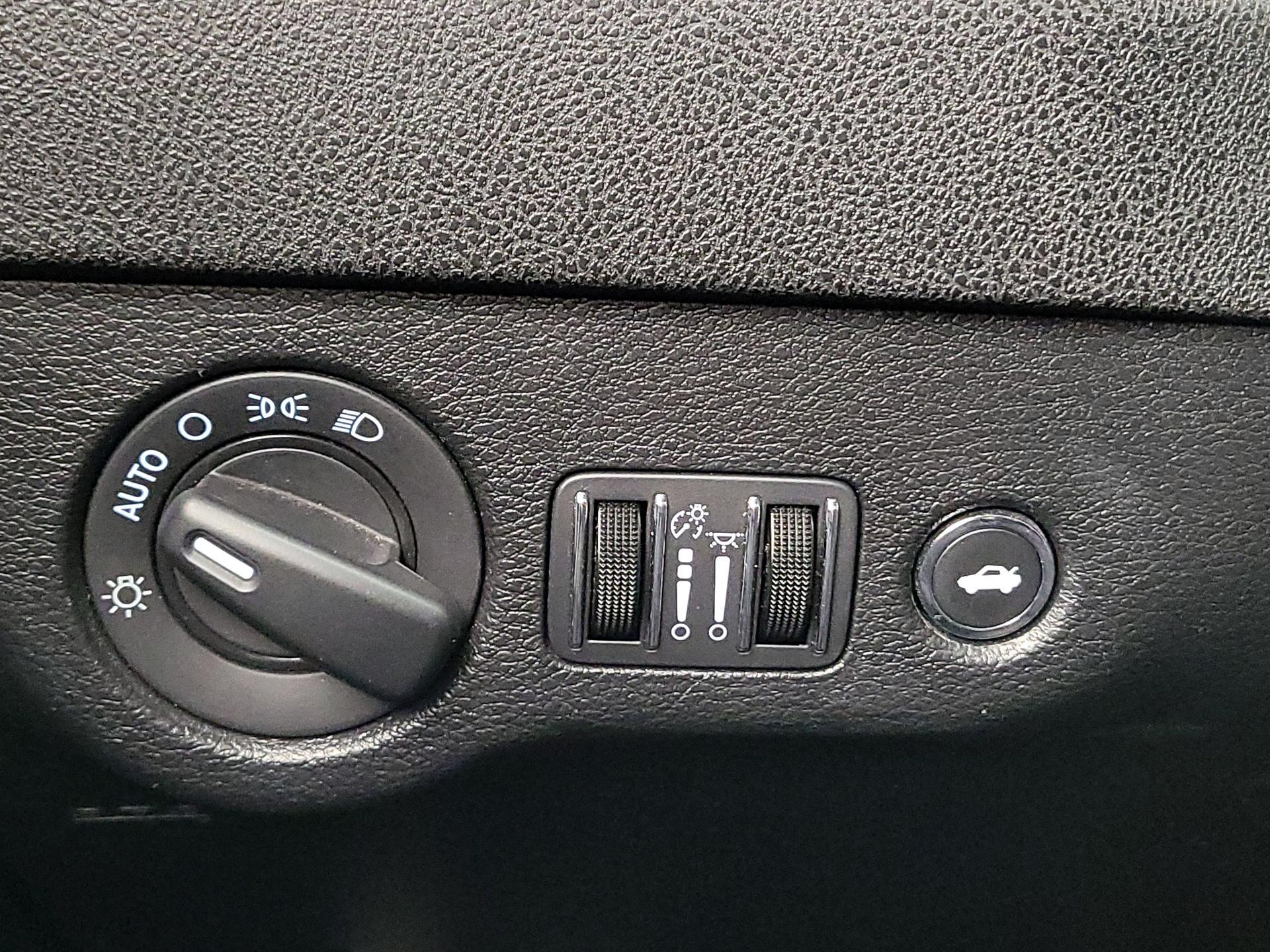 Thumbnail: 2022 Dodge Charger - 13