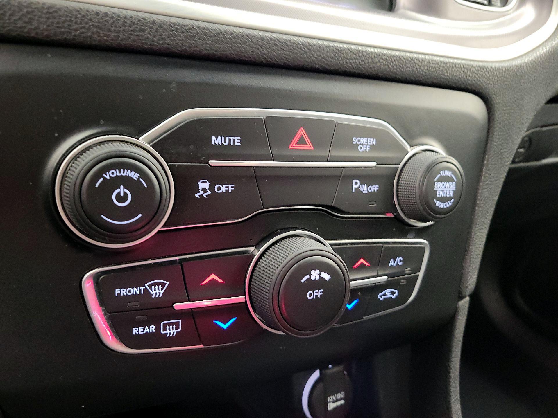 Thumbnail: 2022 Dodge Charger - 16