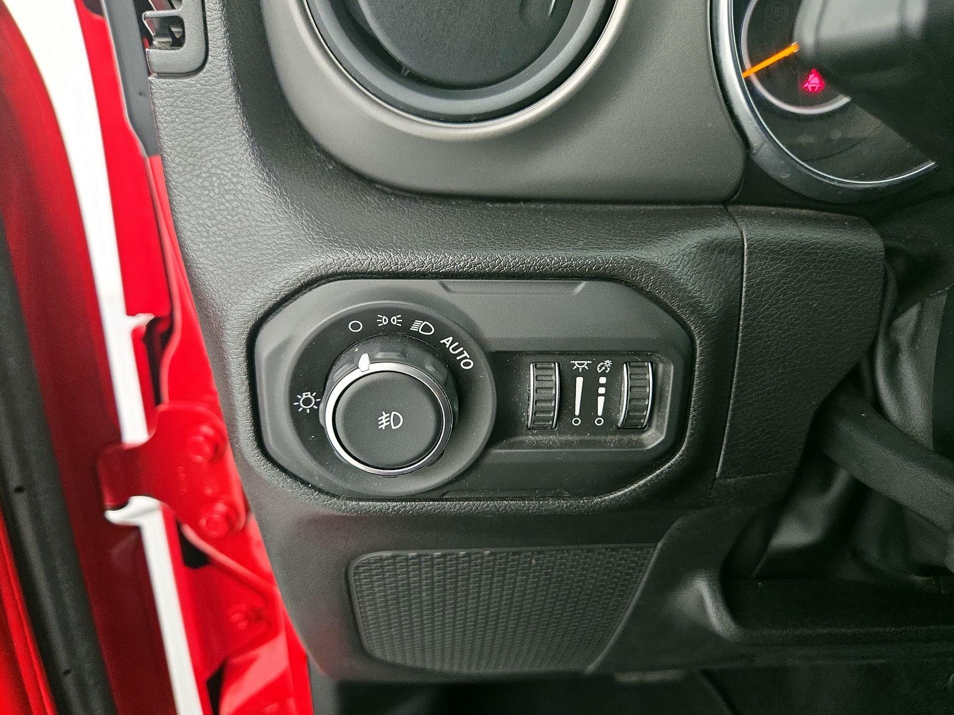 Thumbnail: 2022 Jeep Wrangler - 13