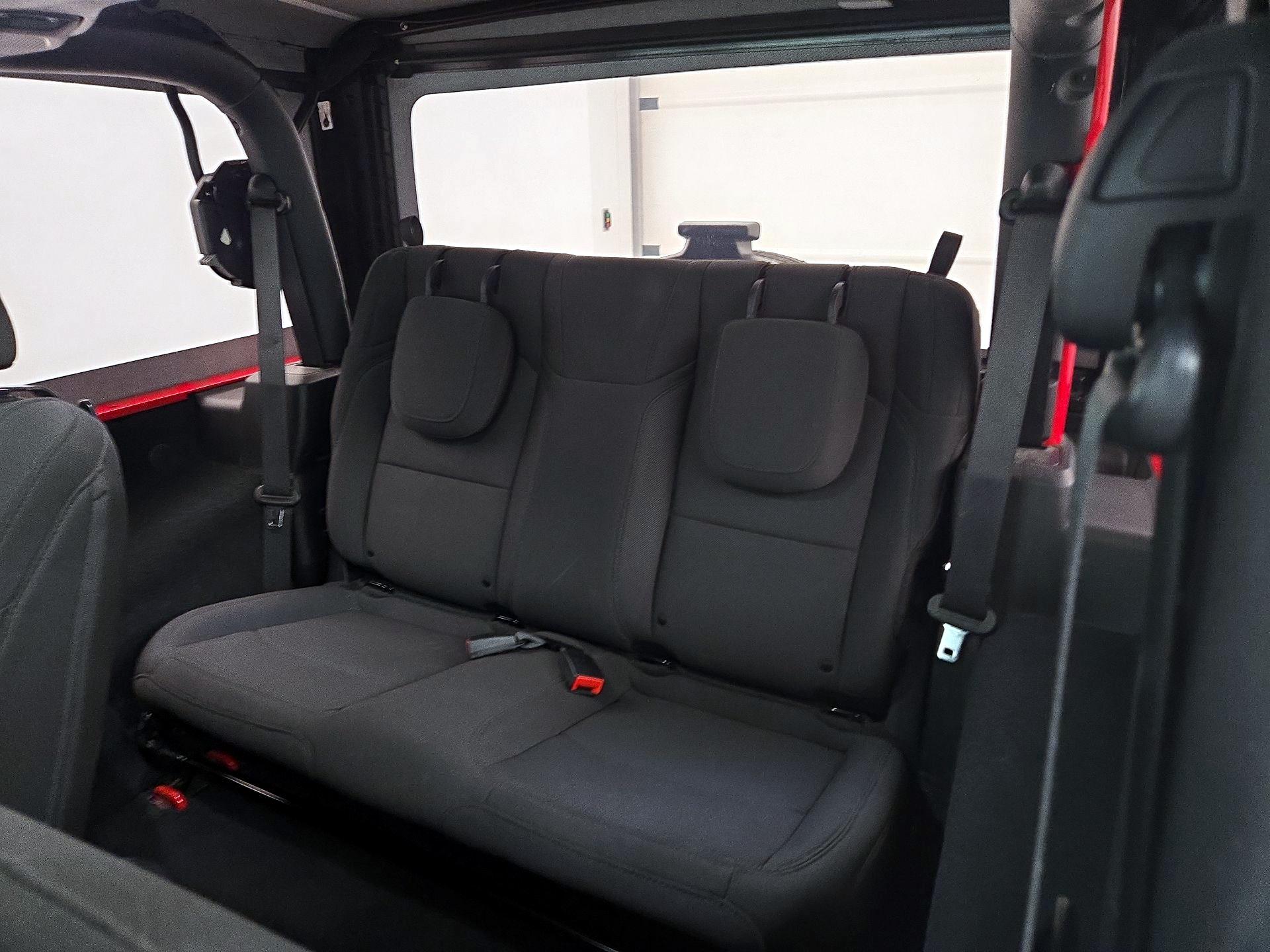 Thumbnail: 2022 Jeep Wrangler - 19