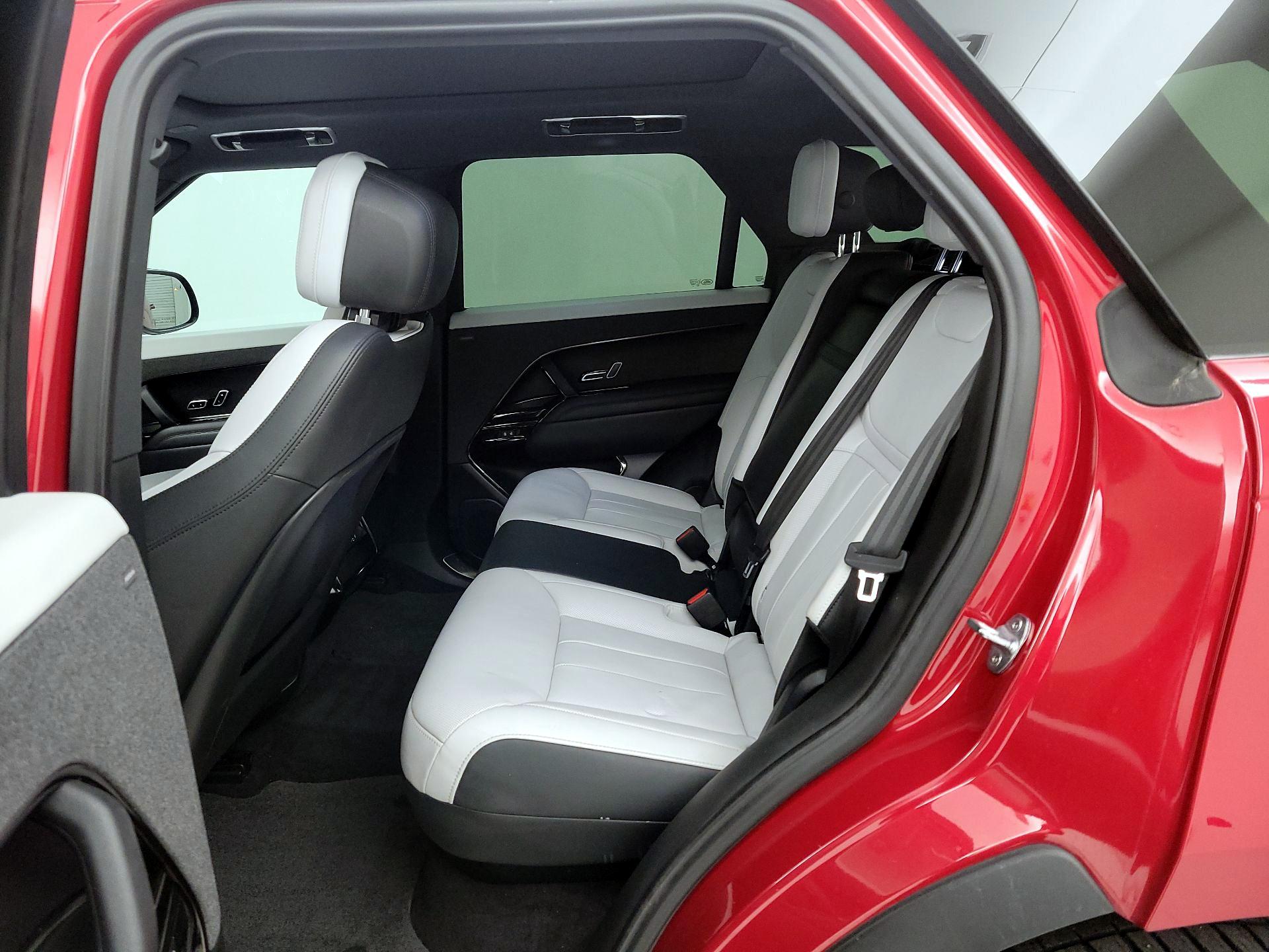 Thumbnail: 2023 Land Rover Range Rover Sport - 19