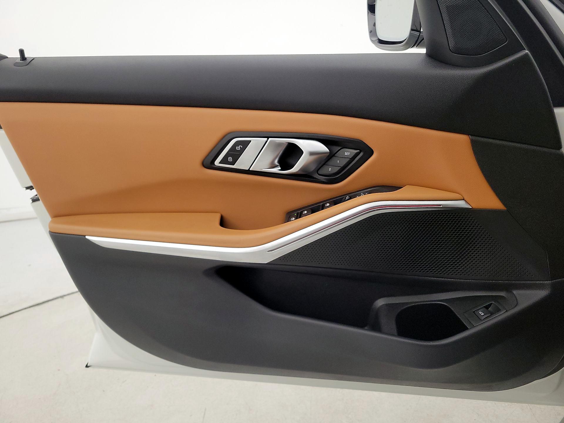 Thumbnail: 2022 BMW 3 Series - 12