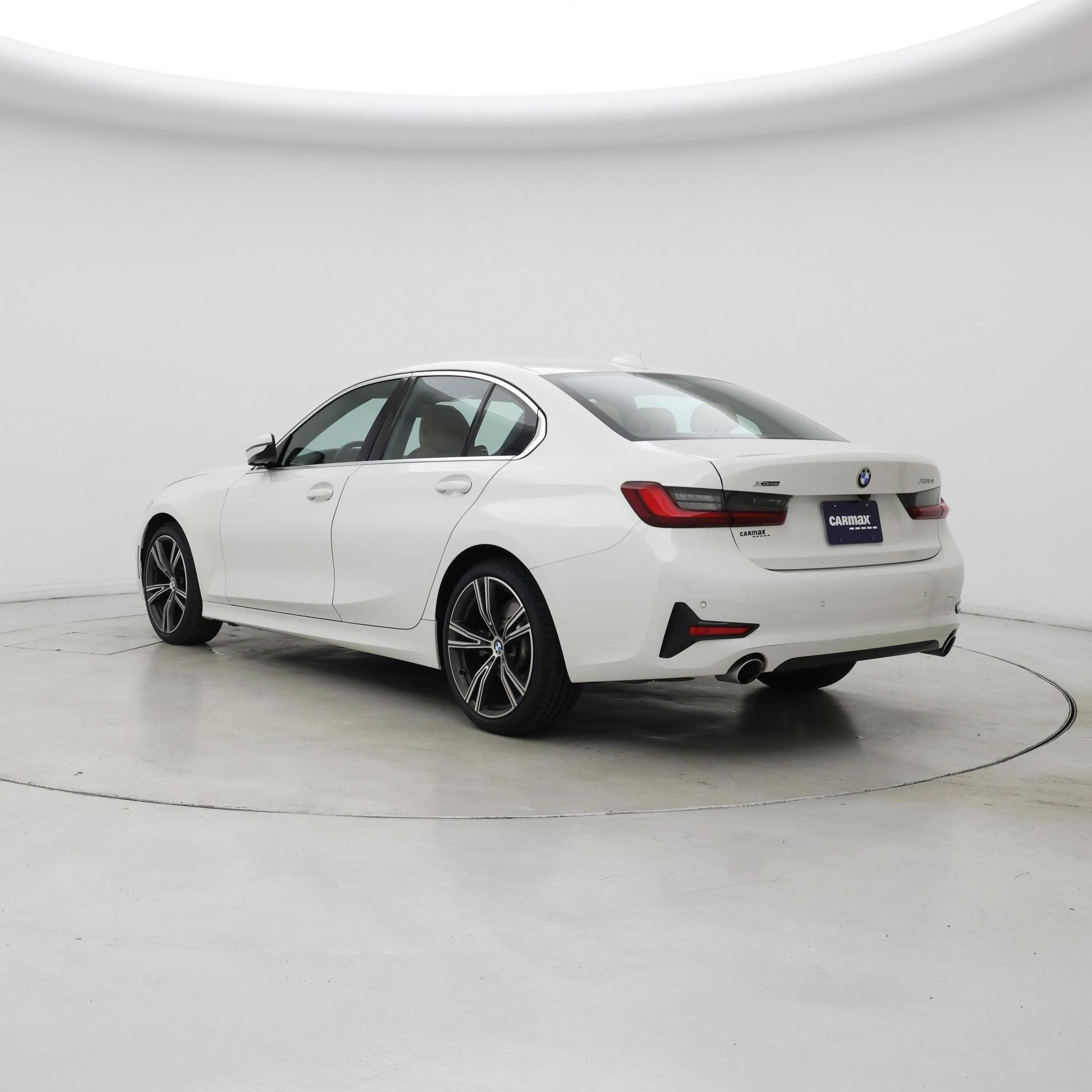 Thumbnail: 2022 BMW 3 Series - 2