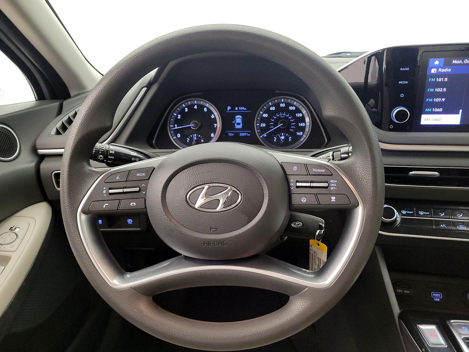 Thumbnail: 2023 Hyundai Sonata - 10