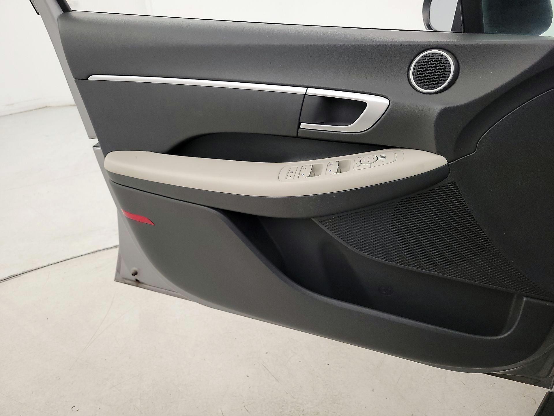 Thumbnail: 2023 Hyundai Sonata - 12