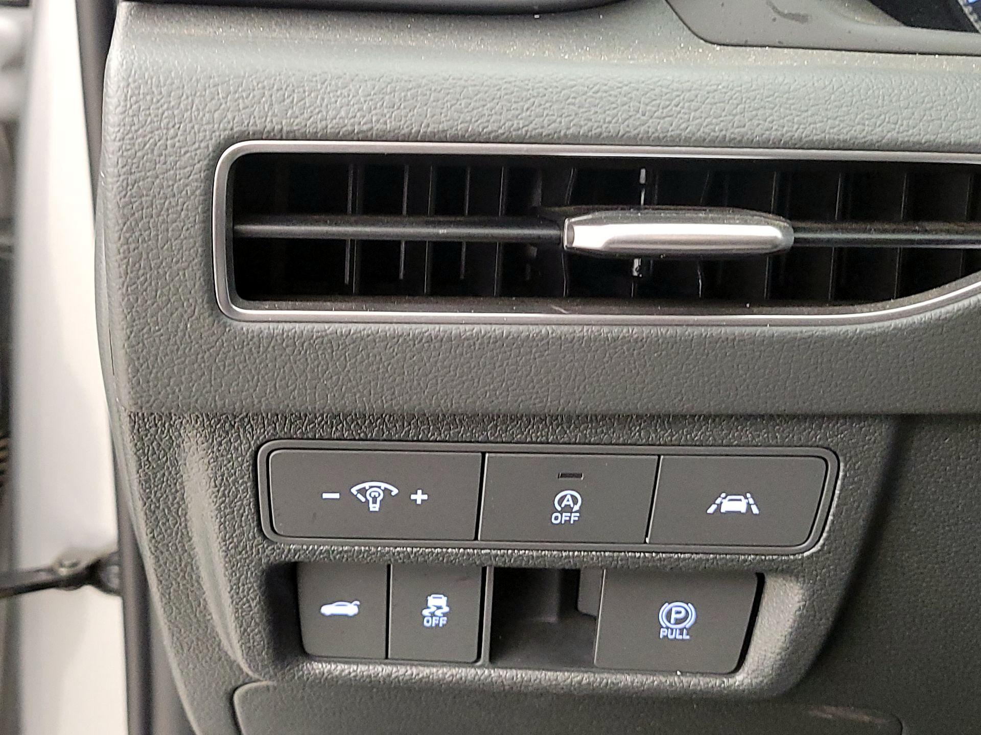 Thumbnail: 2023 Hyundai Sonata - 13