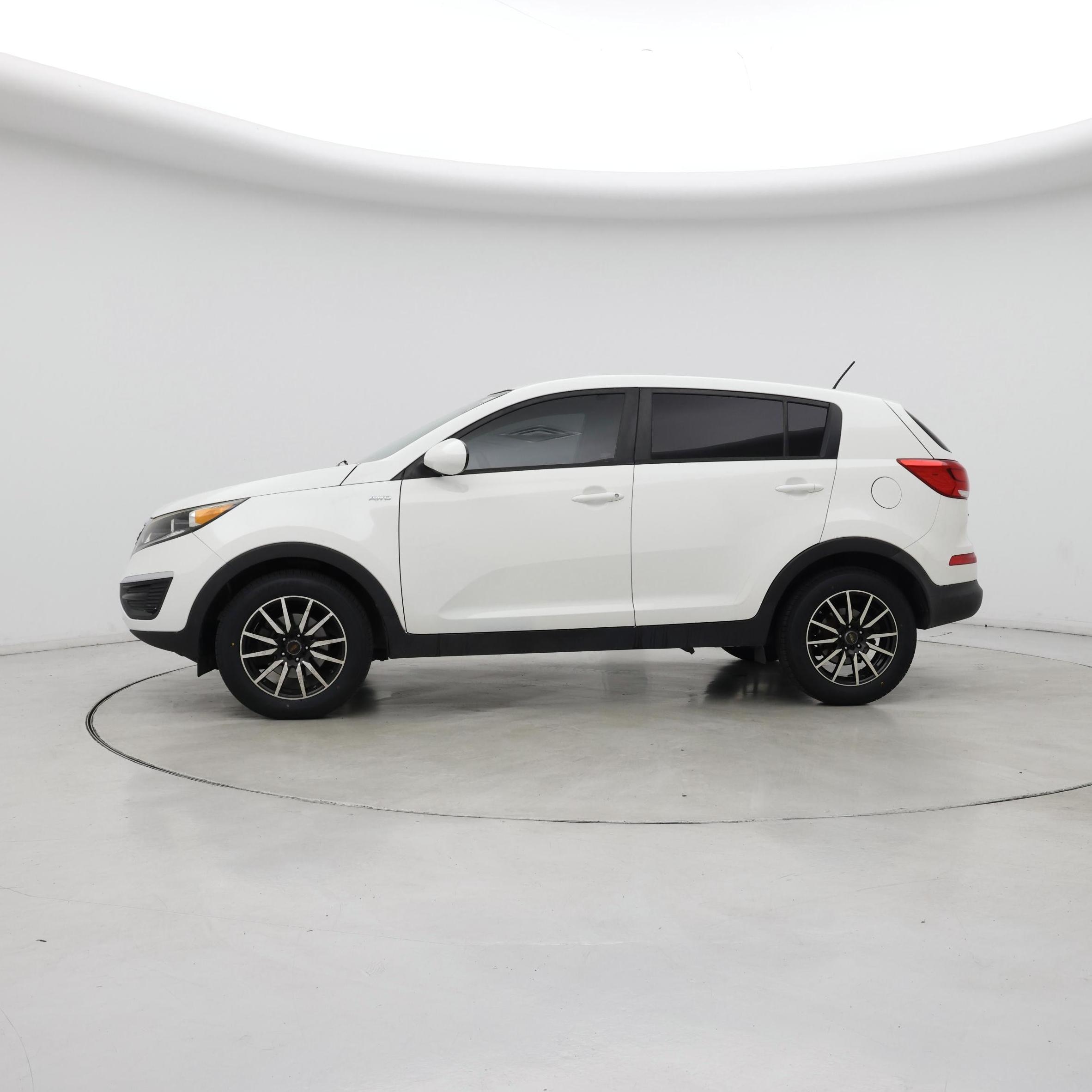 Thumbnail: 2015 Kia Sportage - 3