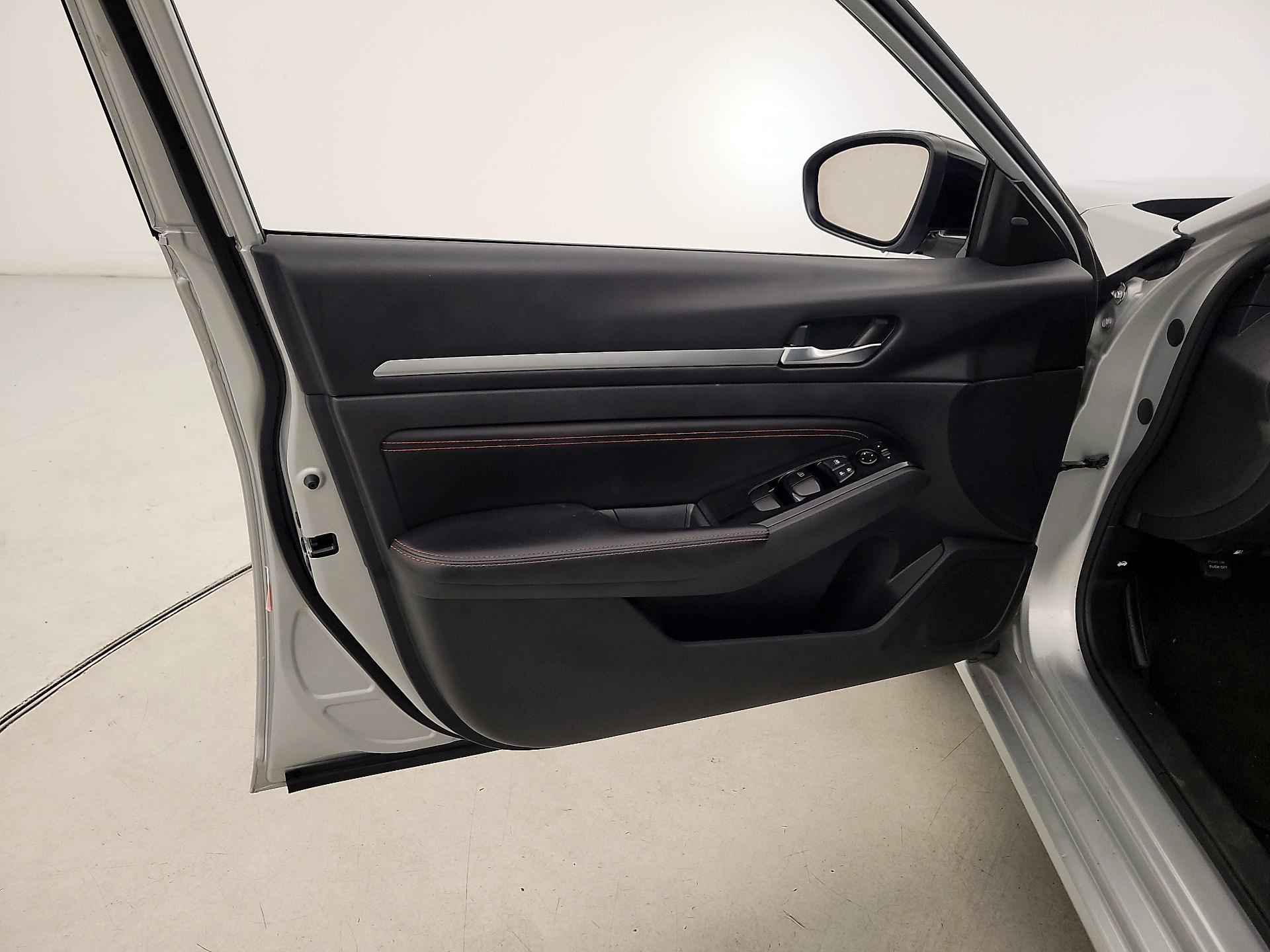 Thumbnail: 2023 Nissan Altima - 12