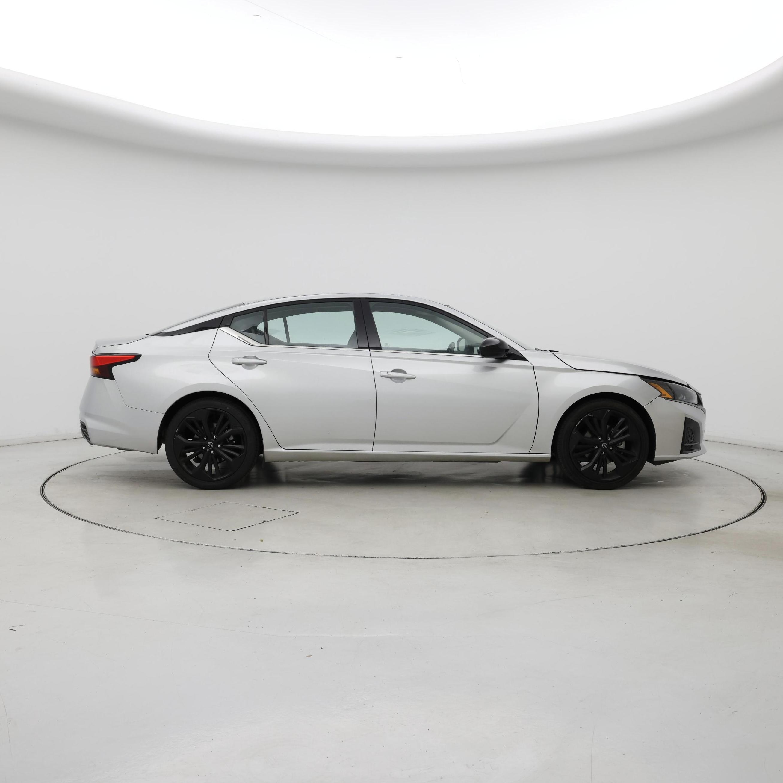 Thumbnail: 2023 Nissan Altima - 7