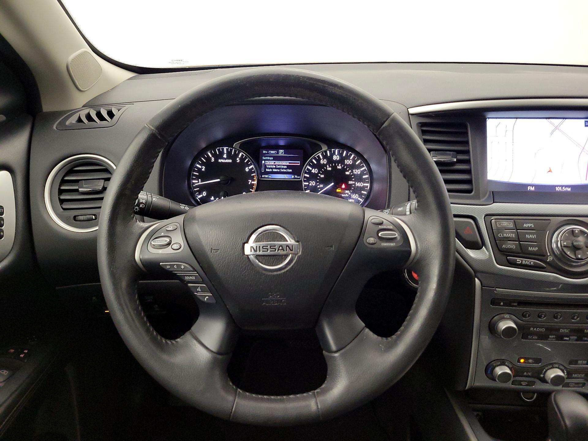 Thumbnail: 2017 Nissan Pathfinder - 10