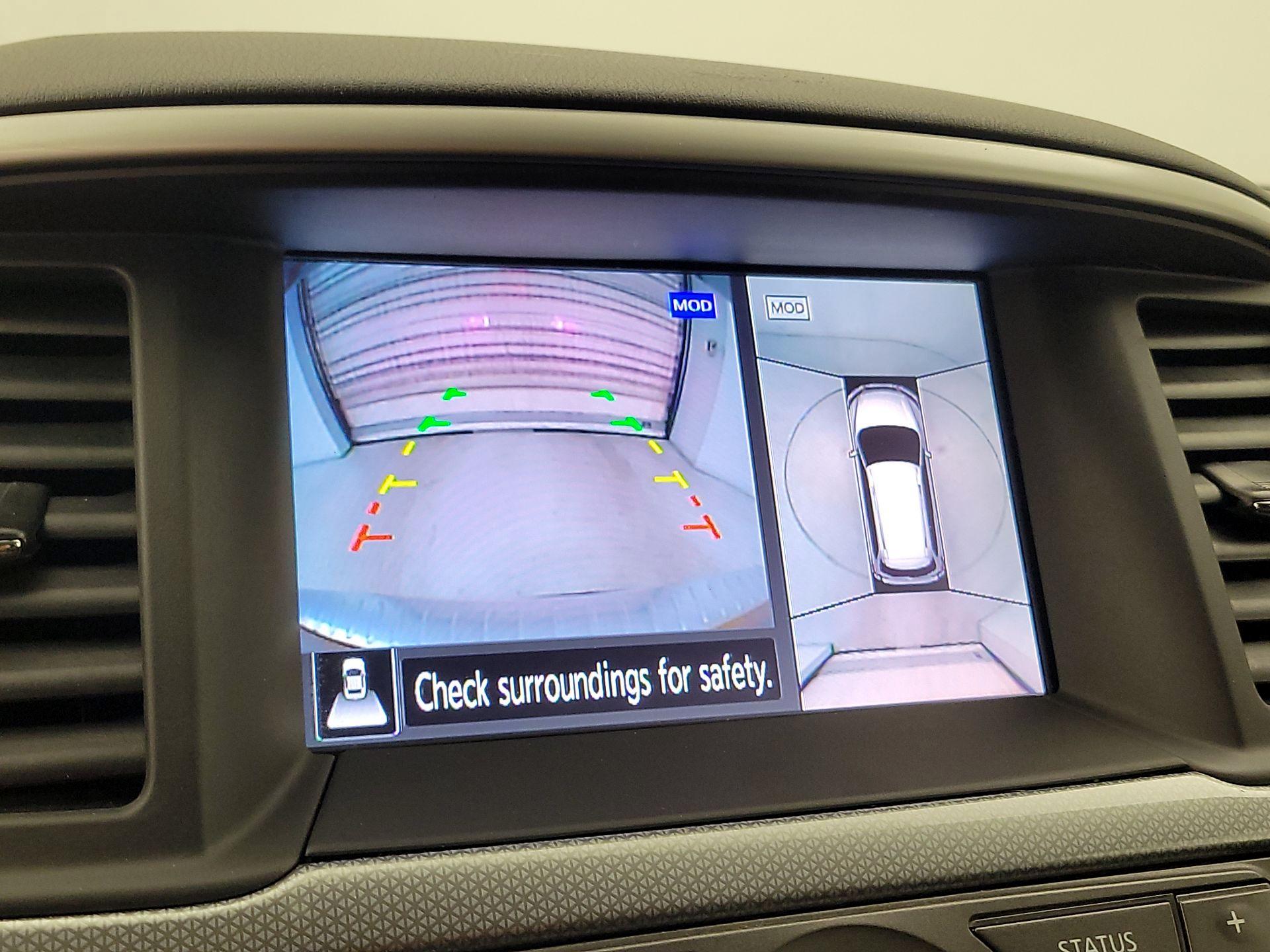 Thumbnail: 2017 Nissan Pathfinder - 15