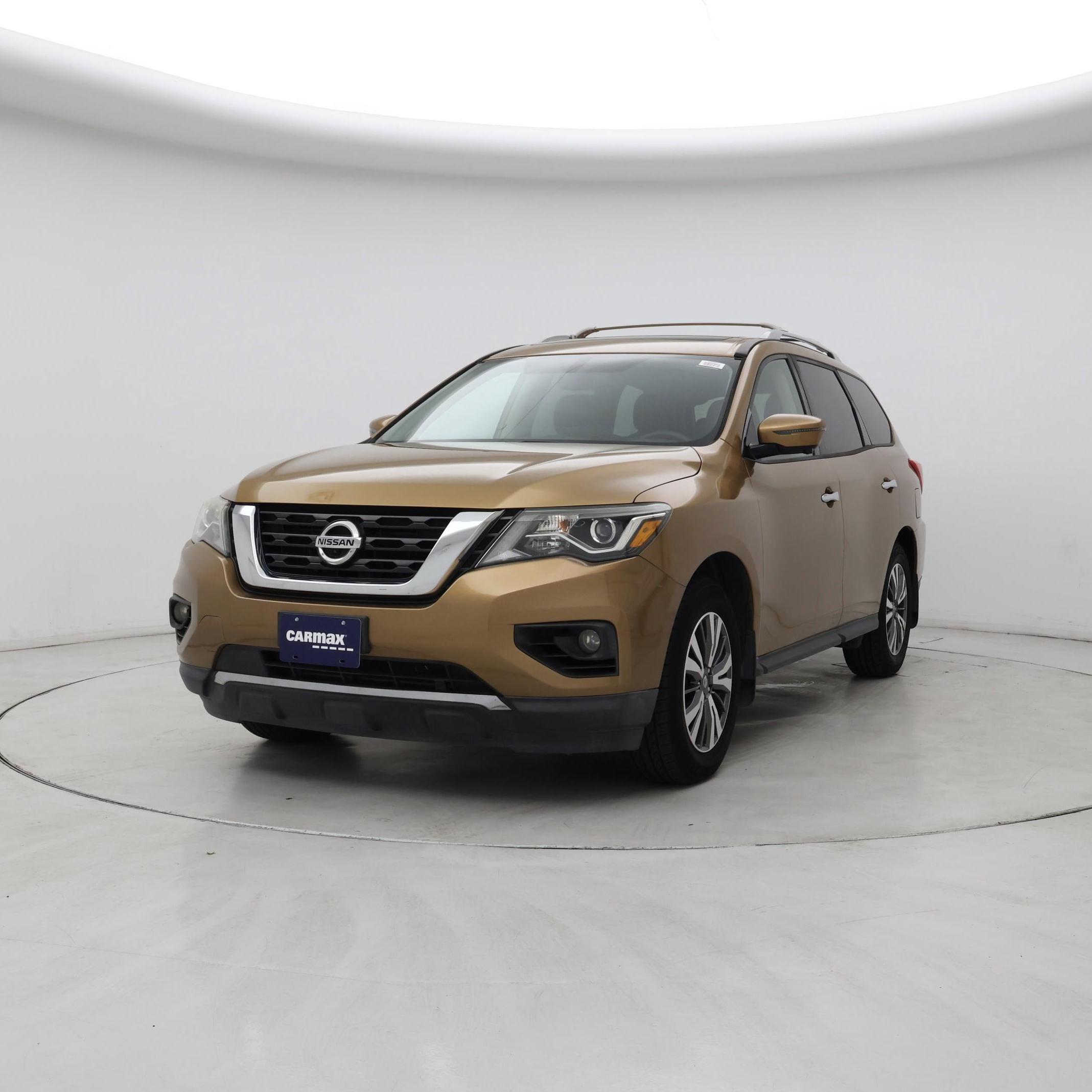Thumbnail: 2017 Nissan Pathfinder - 4