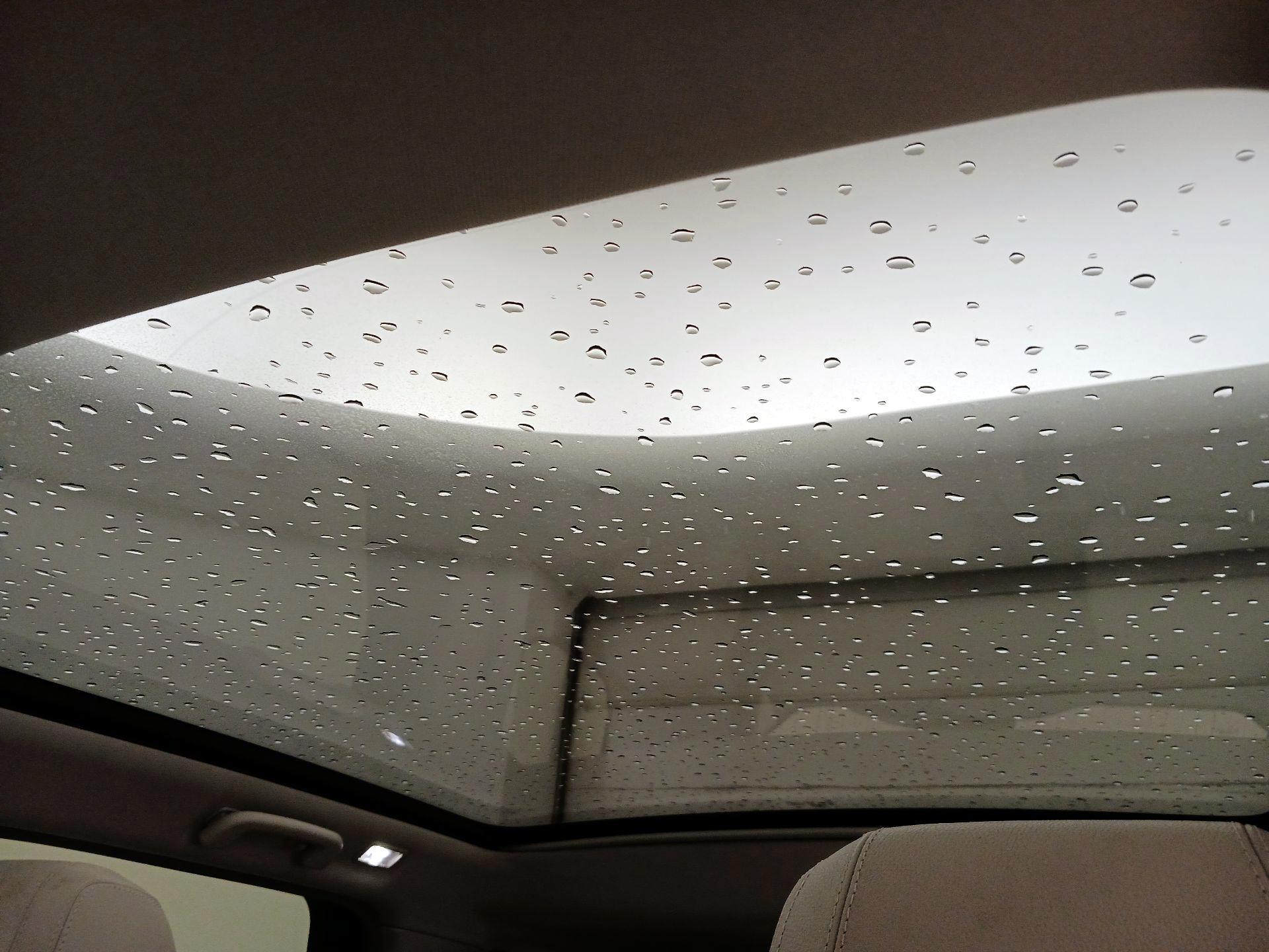 Thumbnail: 2019 Land Rover Discovery Sport - 20