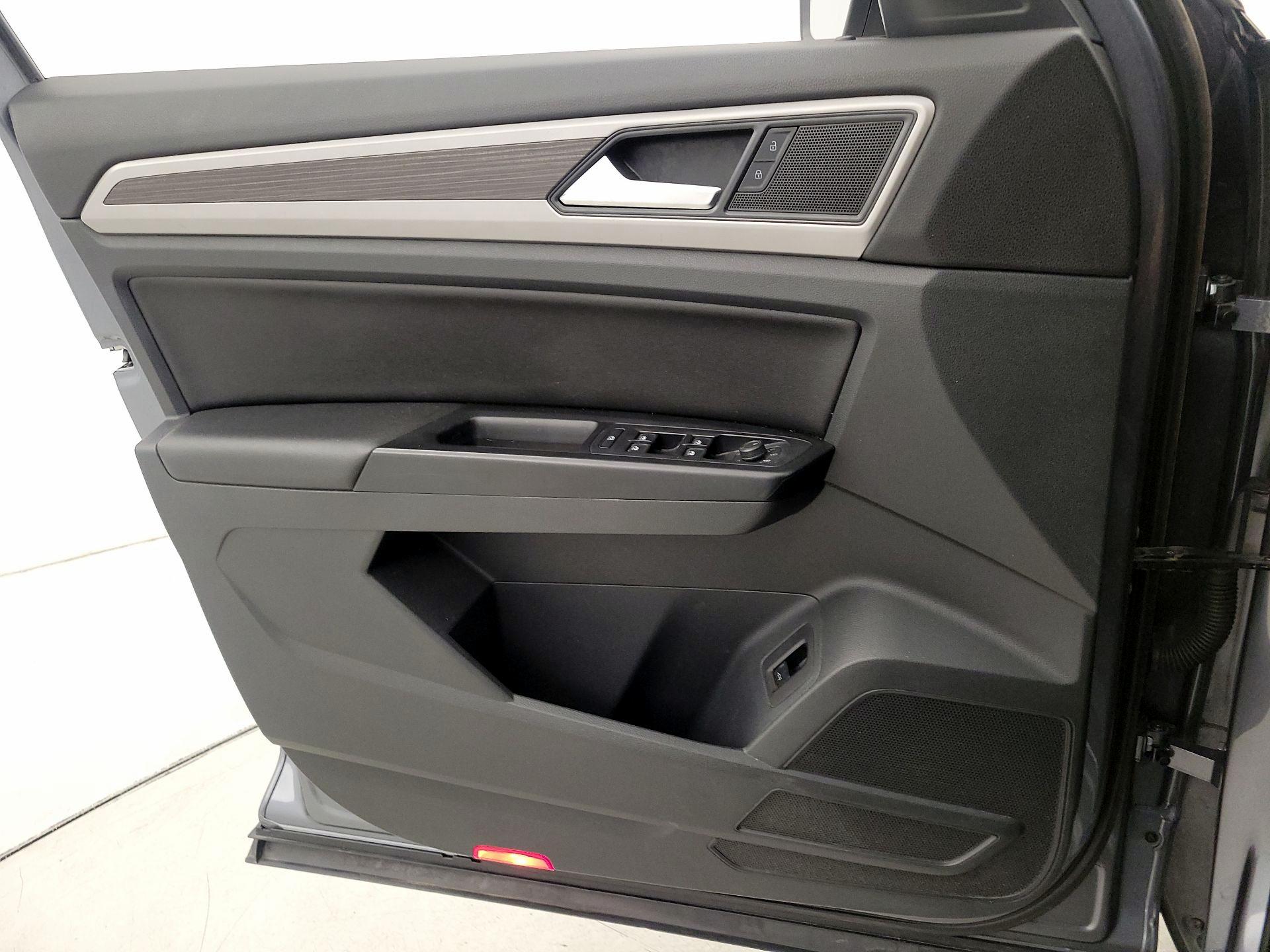 Thumbnail: 2020 Volkswagen Atlas - 12