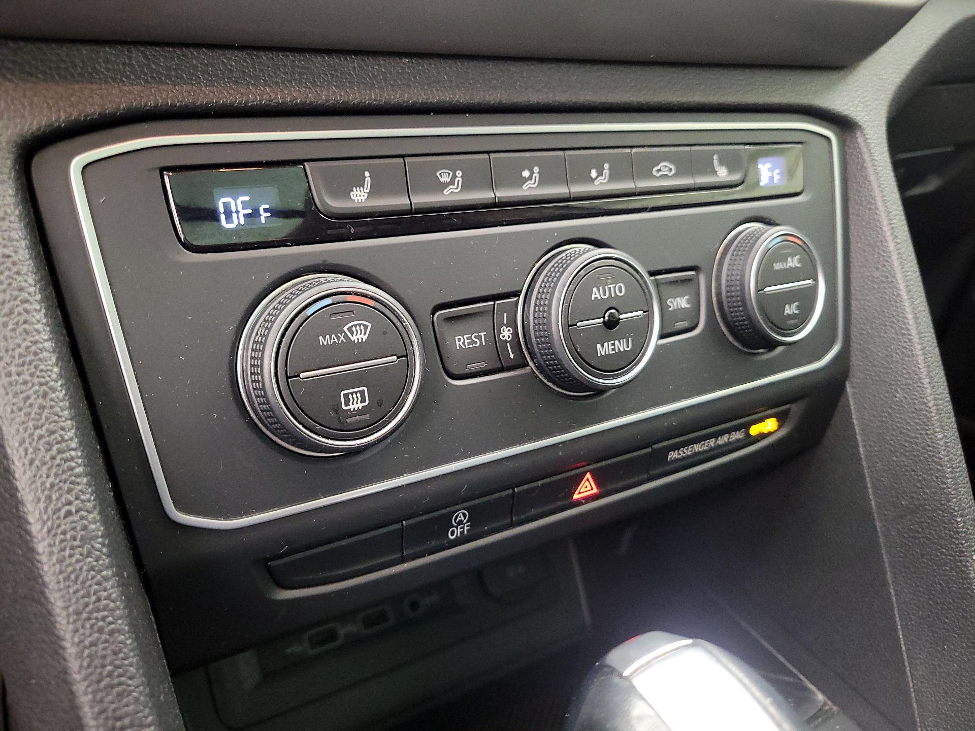 Thumbnail: 2020 Volkswagen Atlas - 16