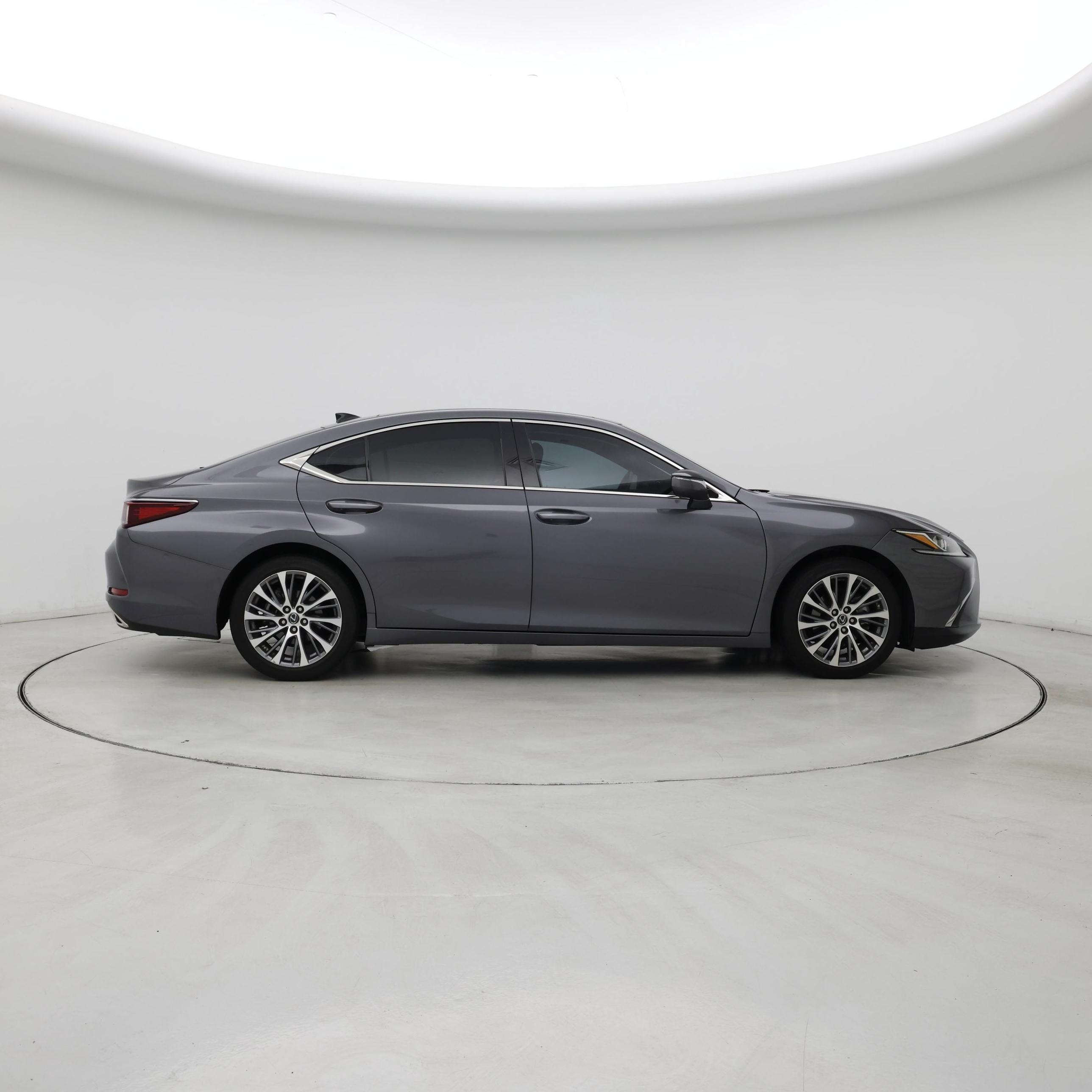 Thumbnail: 2020 Lexus ES - 7