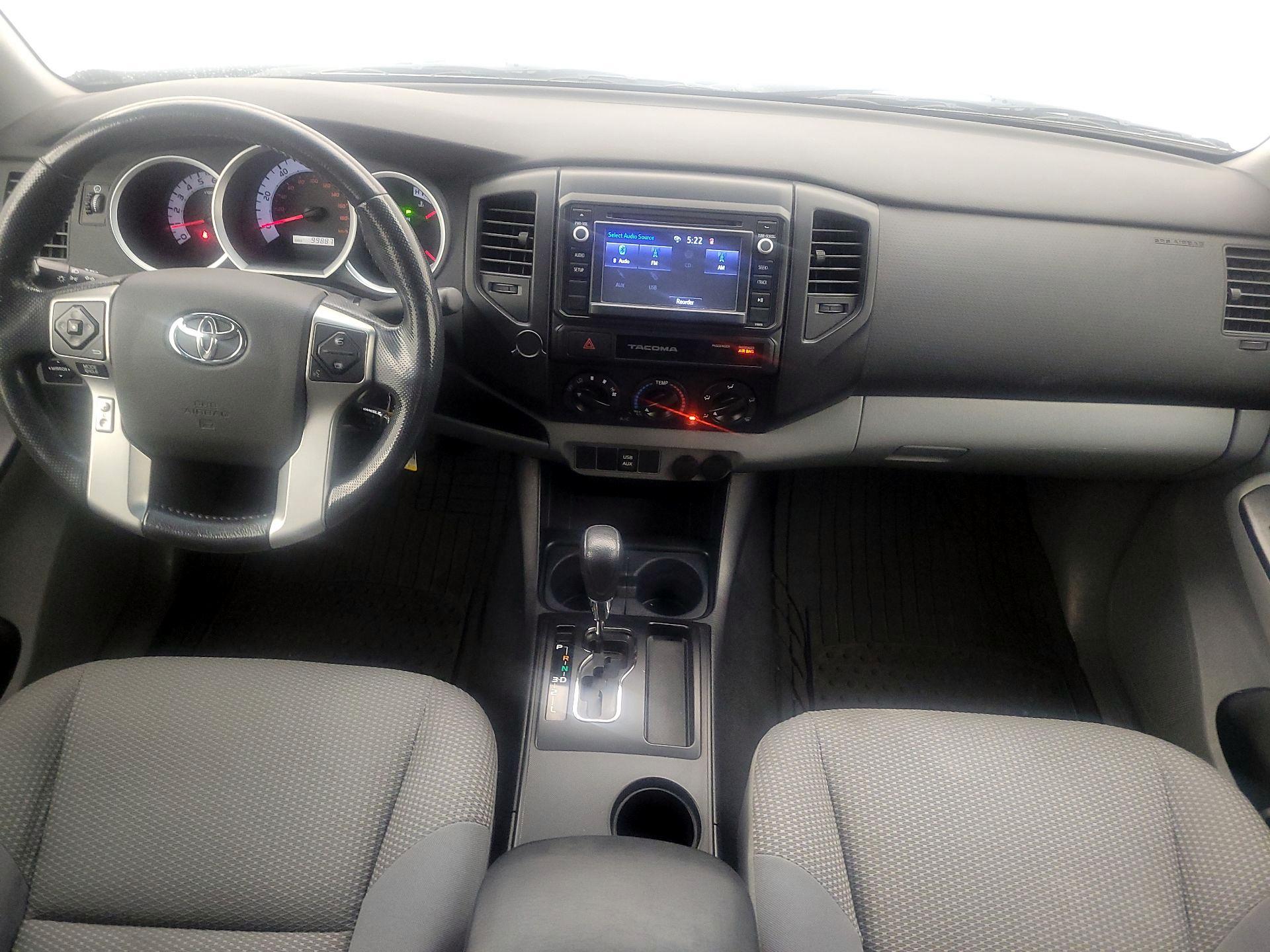 Thumbnail: 2015 Toyota Tacoma - 9