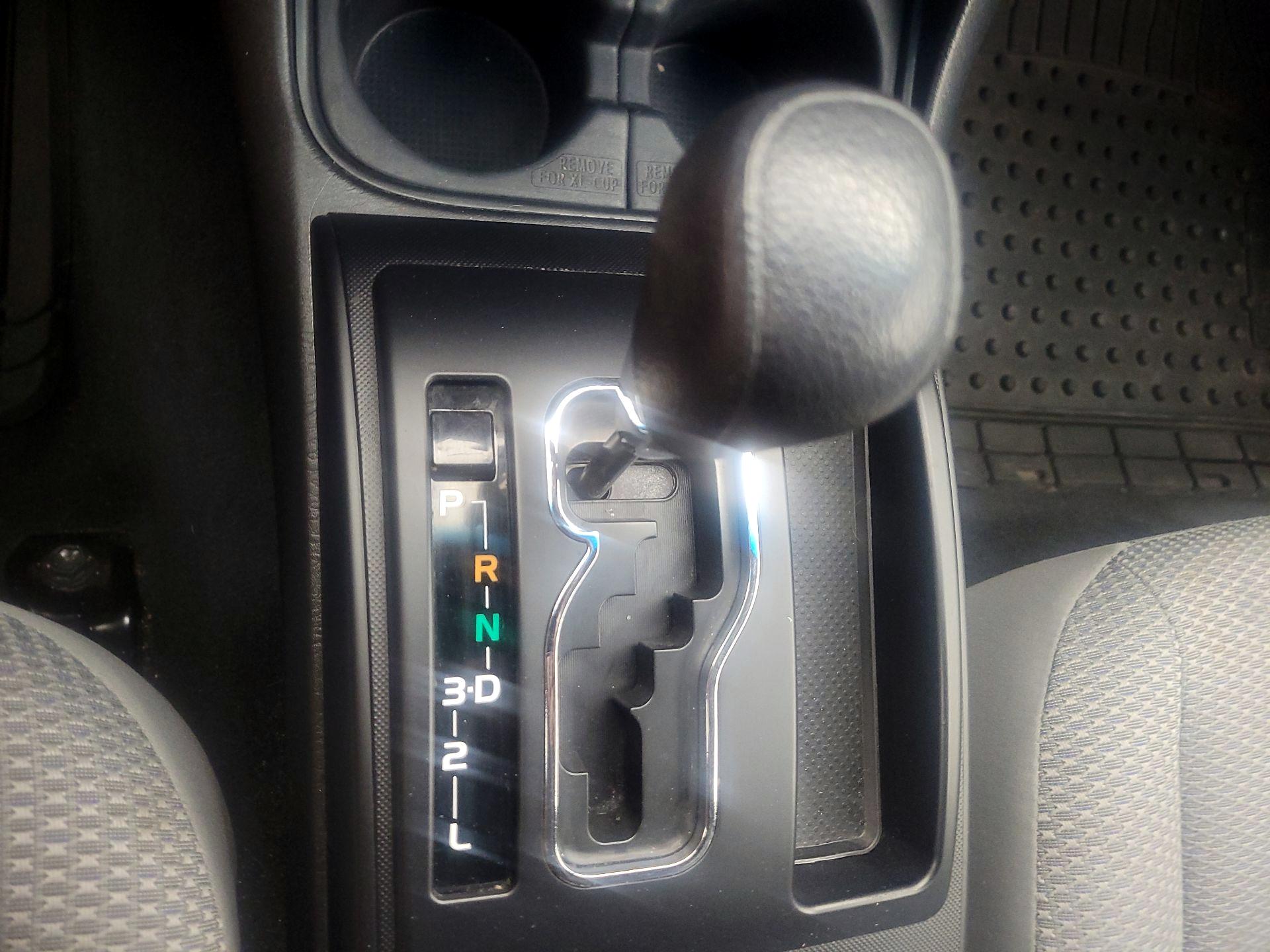 Thumbnail: 2015 Toyota Tacoma - 16