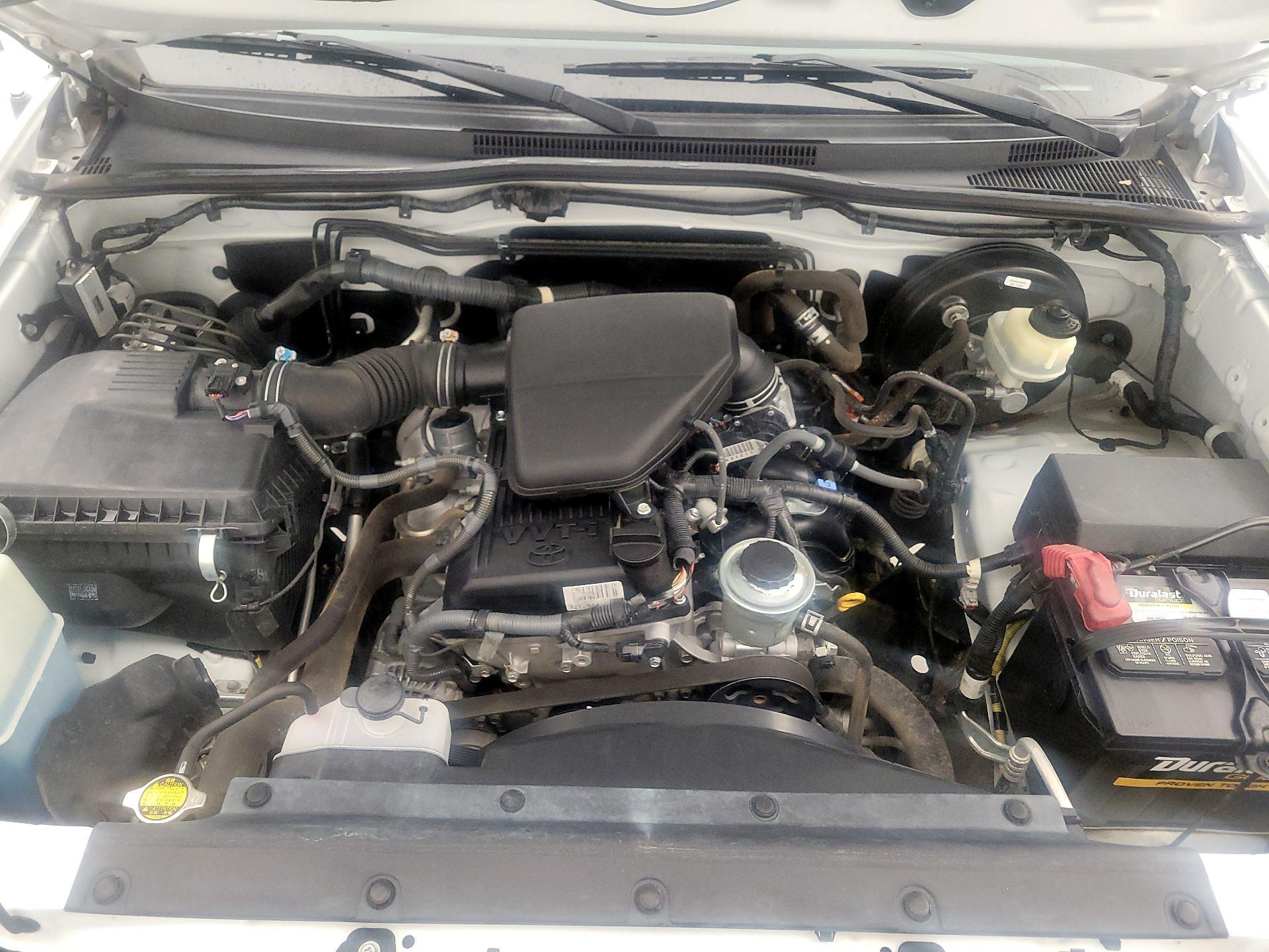 Thumbnail: 2015 Toyota Tacoma - 20