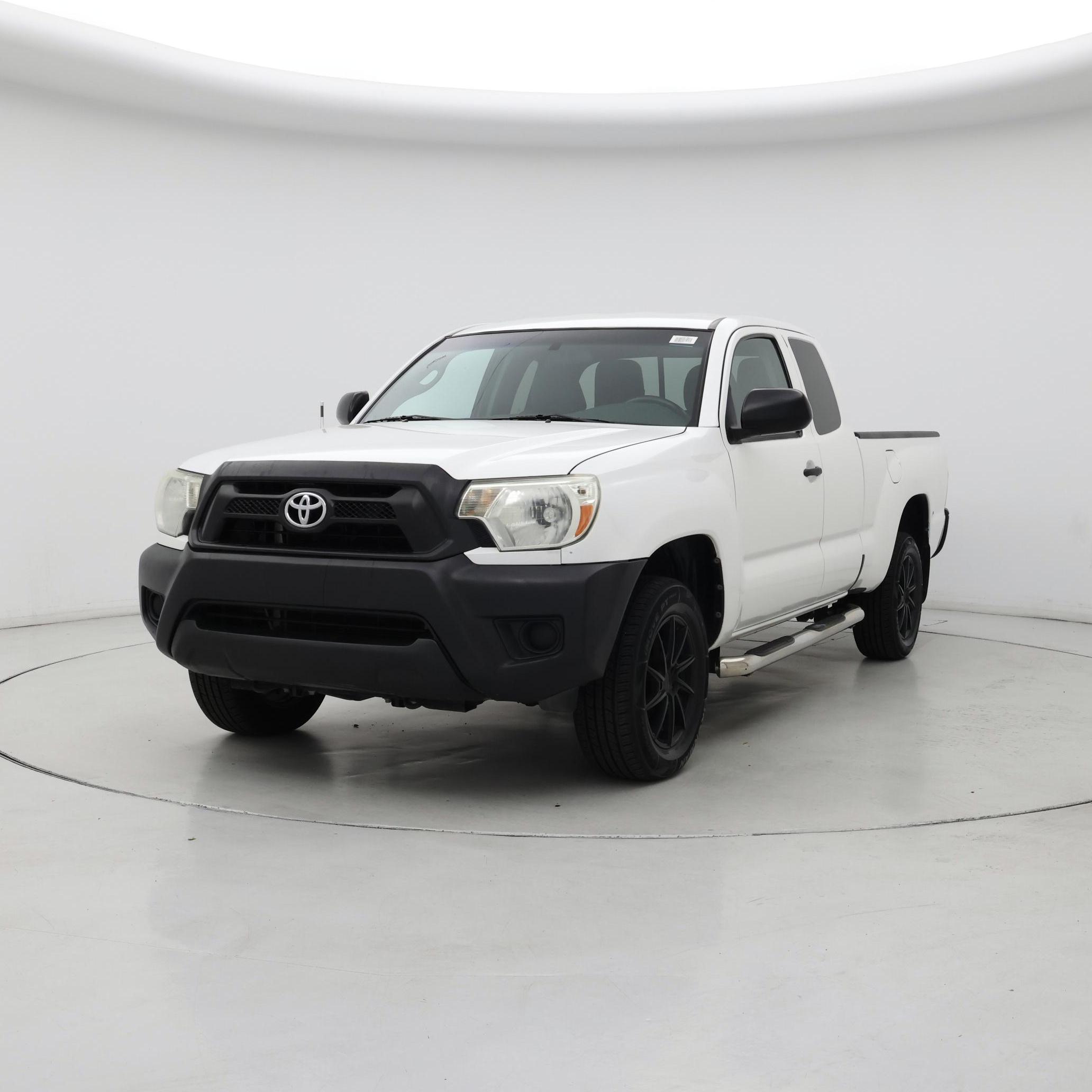 Thumbnail: 2015 Toyota Tacoma - 4
