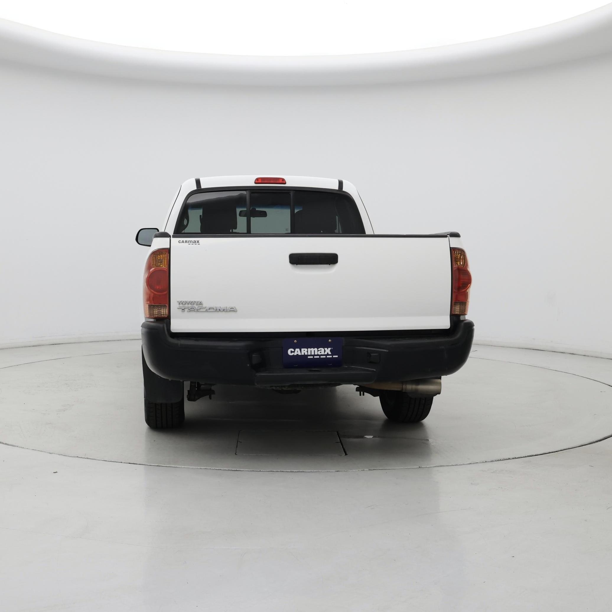 Thumbnail: 2015 Toyota Tacoma - 6