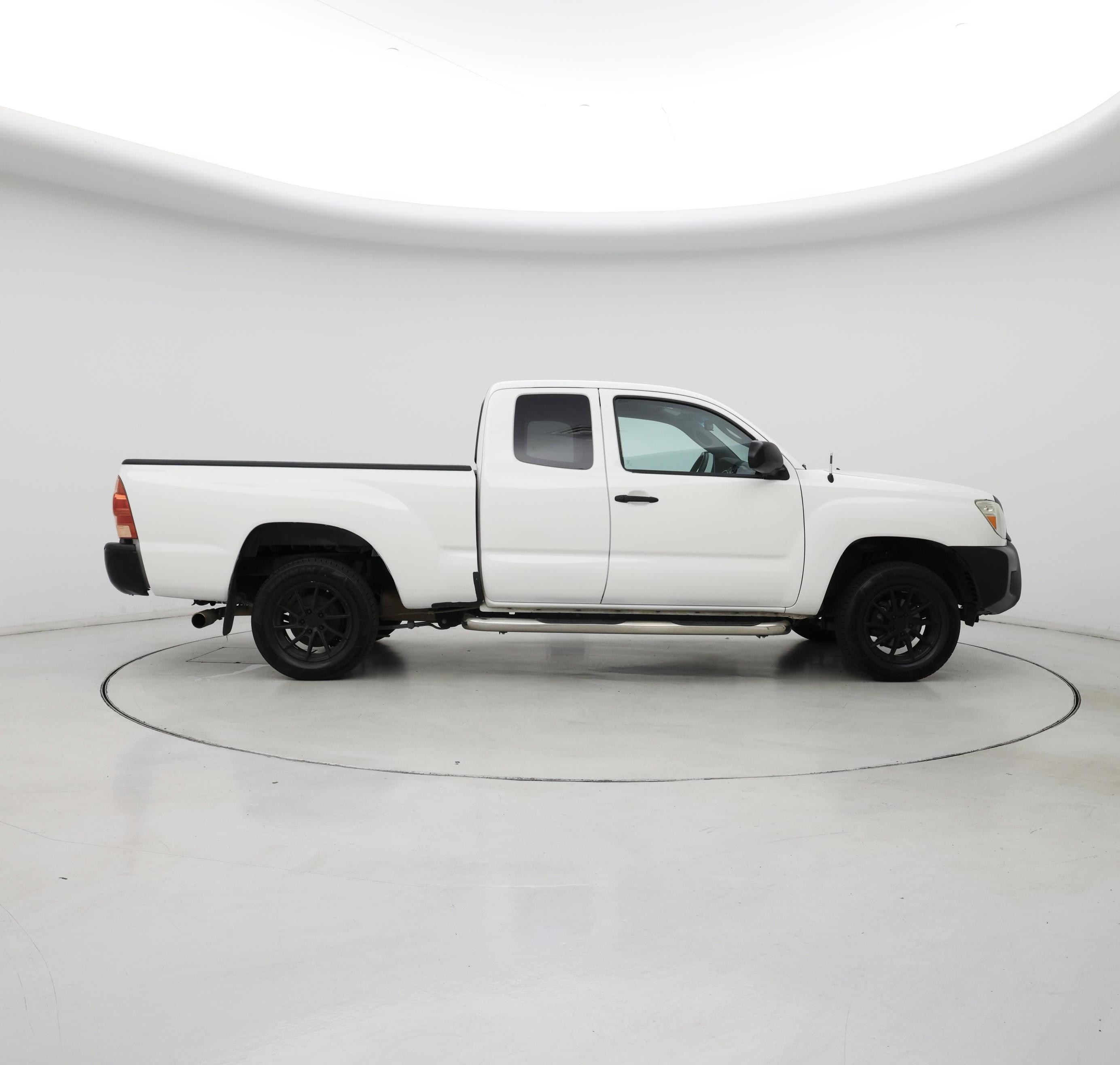 Thumbnail: 2015 Toyota Tacoma - 7