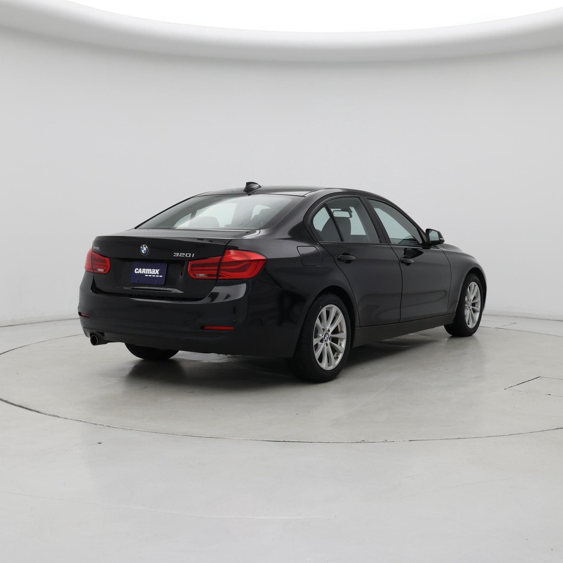 Thumbnail: 2016 BMW 3 Series - 8