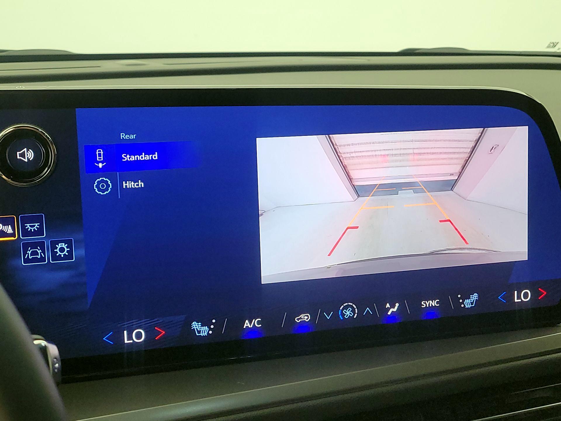 Thumbnail: 2025 Chevrolet Traverse - 14