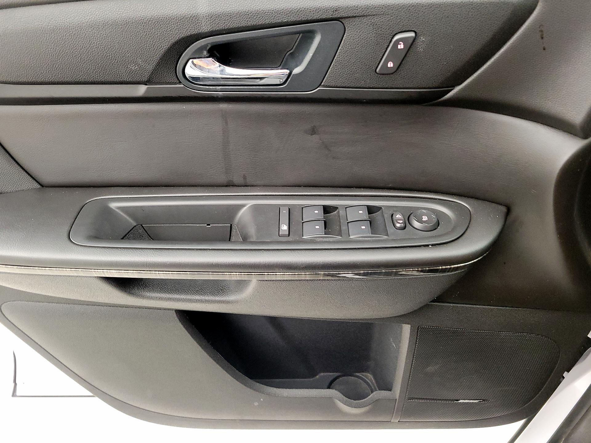 Thumbnail: 2016 GMC Acadia - 12