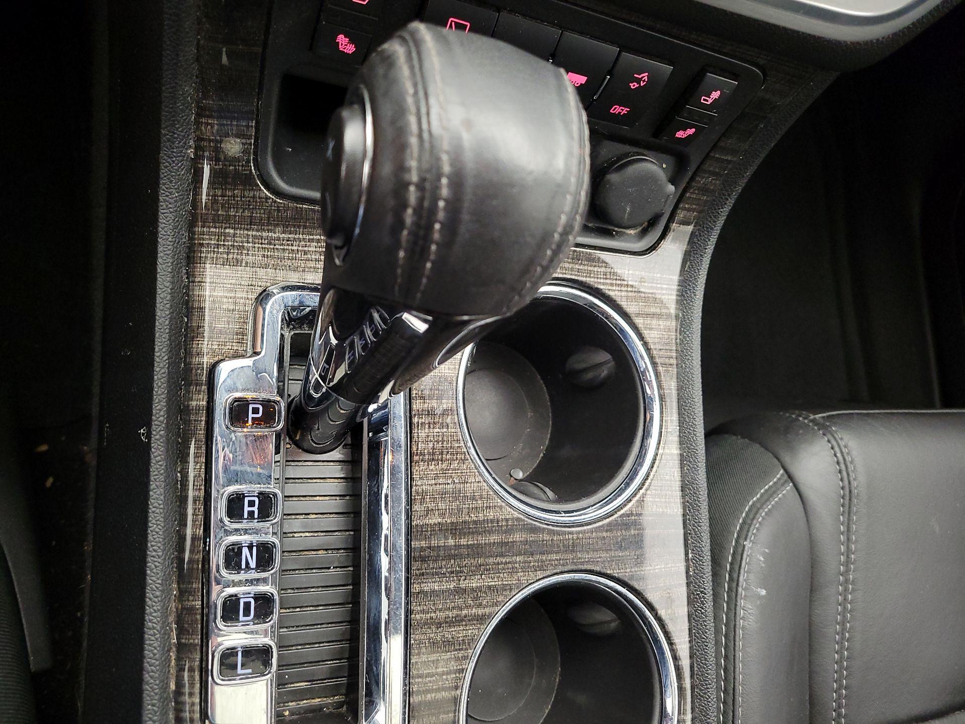 Thumbnail: 2016 GMC Acadia - 17