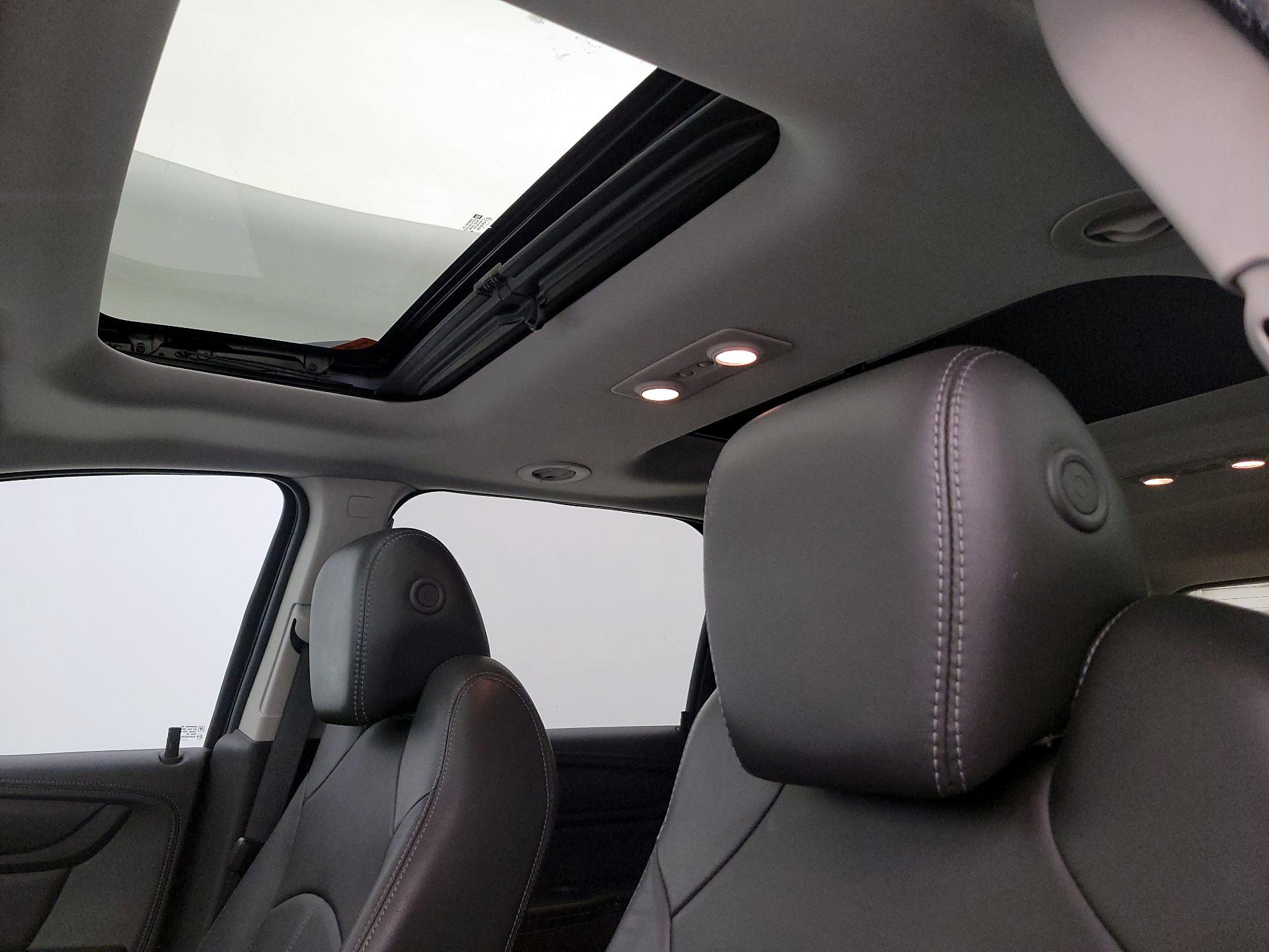 Thumbnail: 2016 GMC Acadia - 18