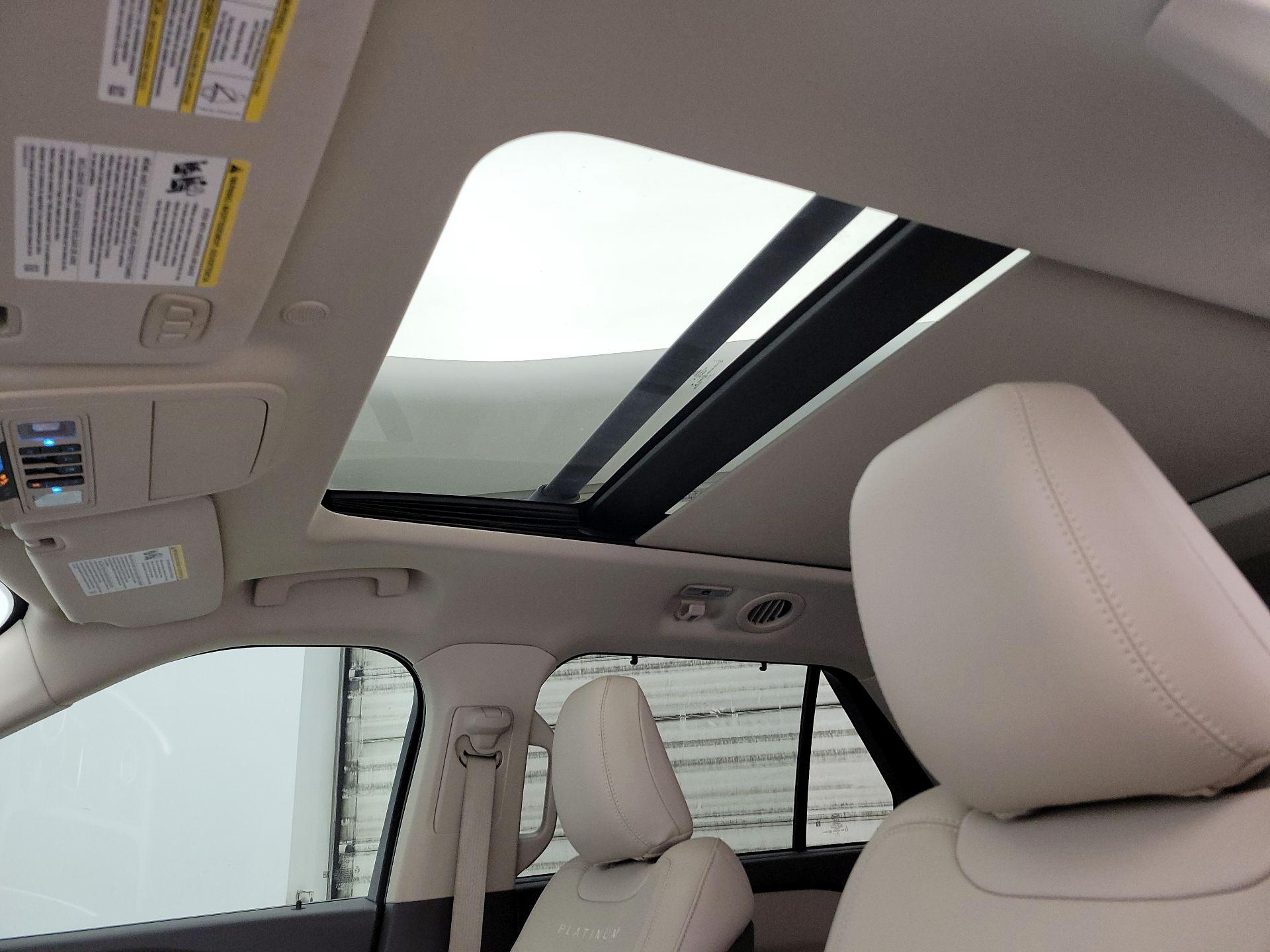Thumbnail: 2020 Ford Explorer - 20